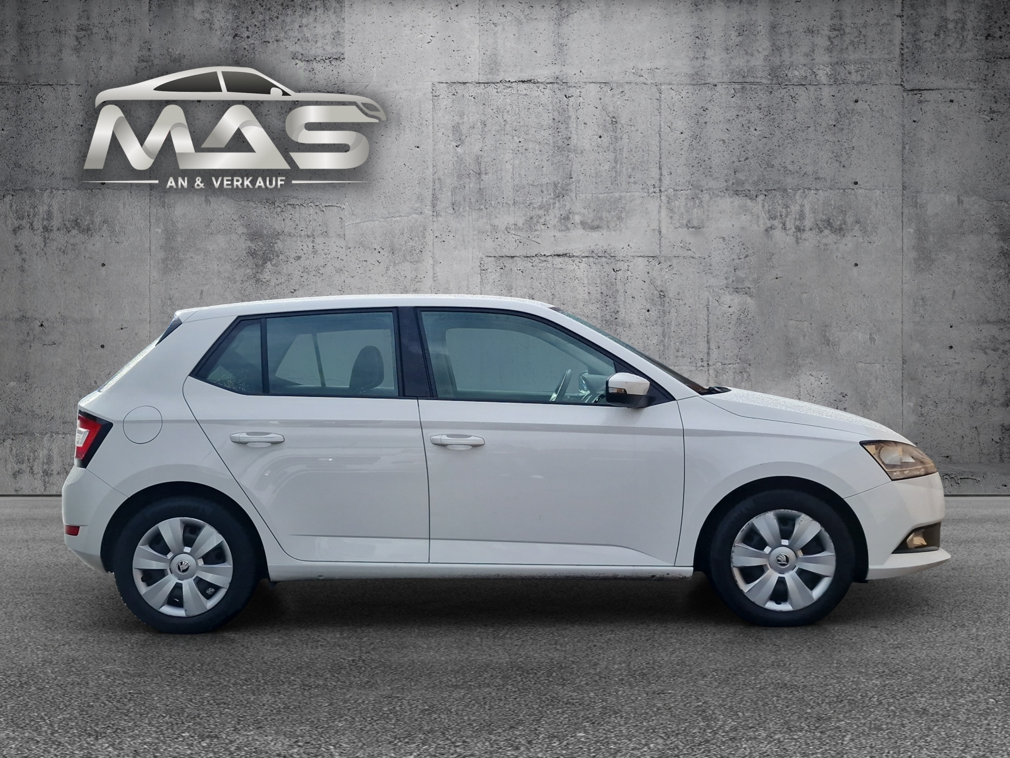 listing desktop thumbnail image 6