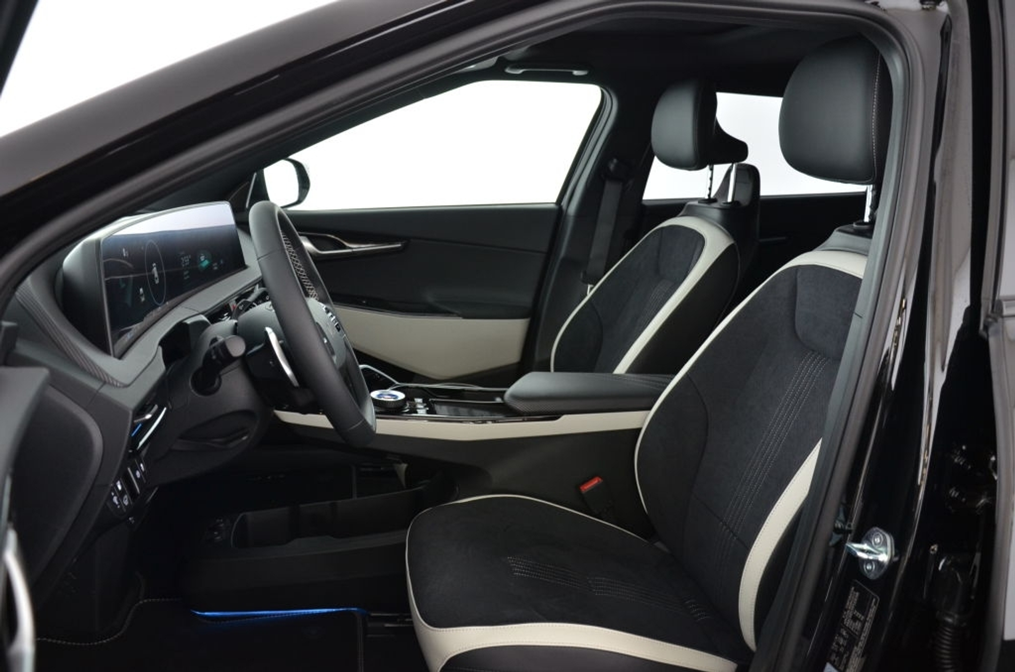 listing desktop thumbnail image 14