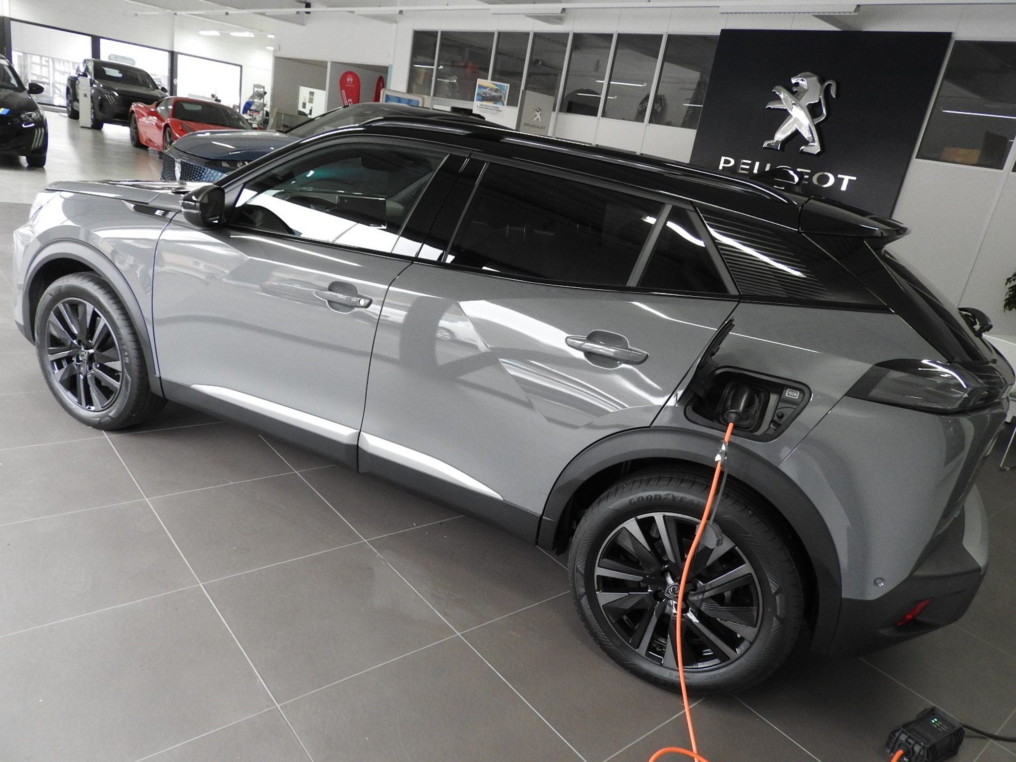 listing desktop thumbnail image 1