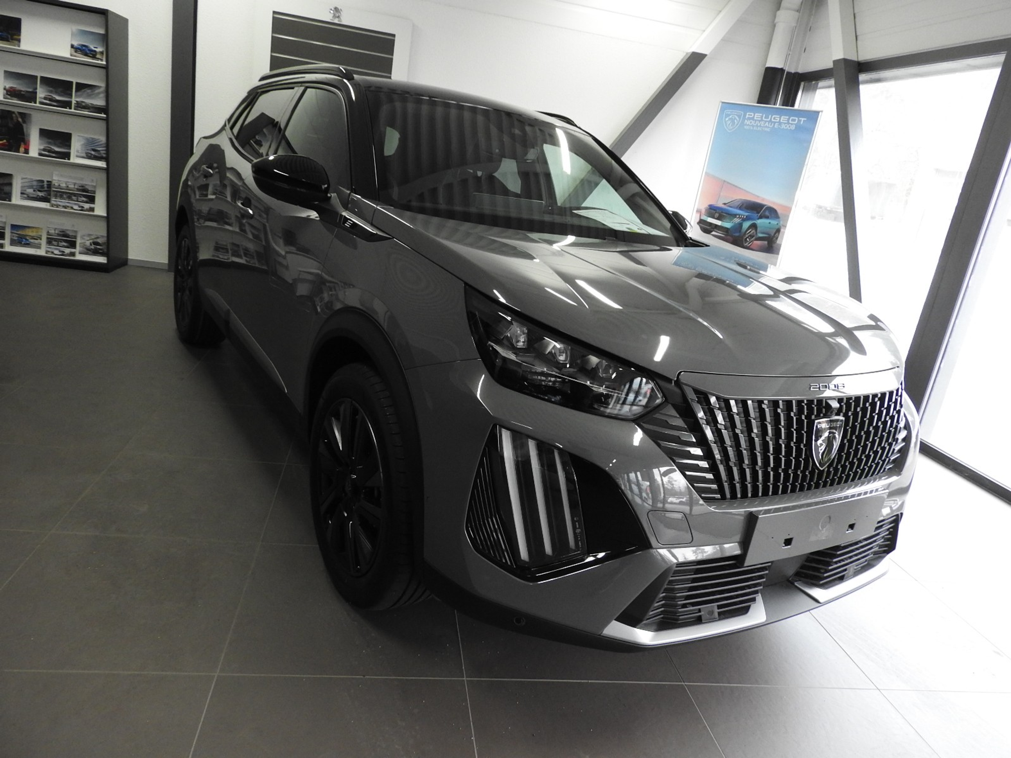 listing desktop thumbnail image 2