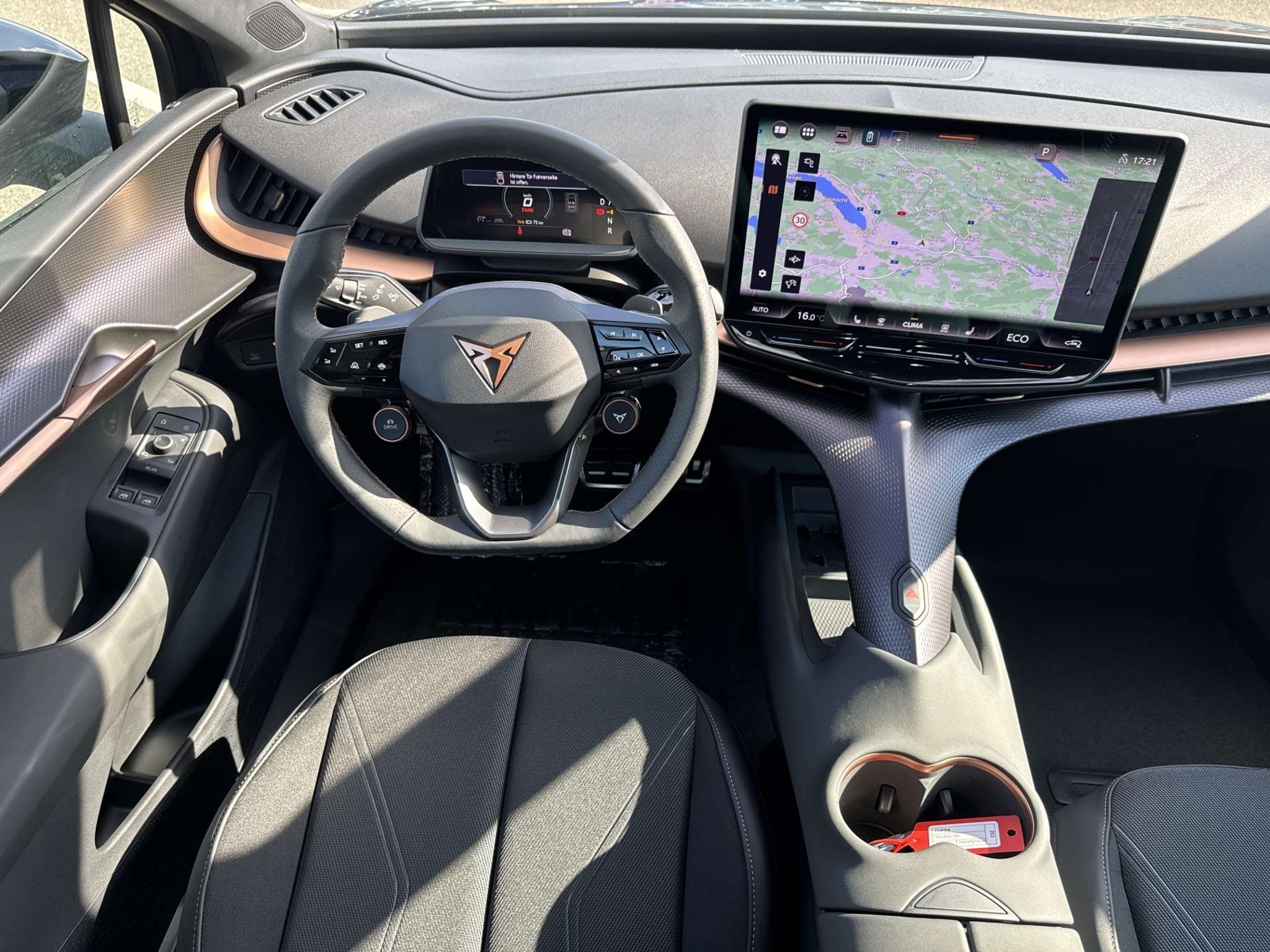 listing desktop thumbnail image 4