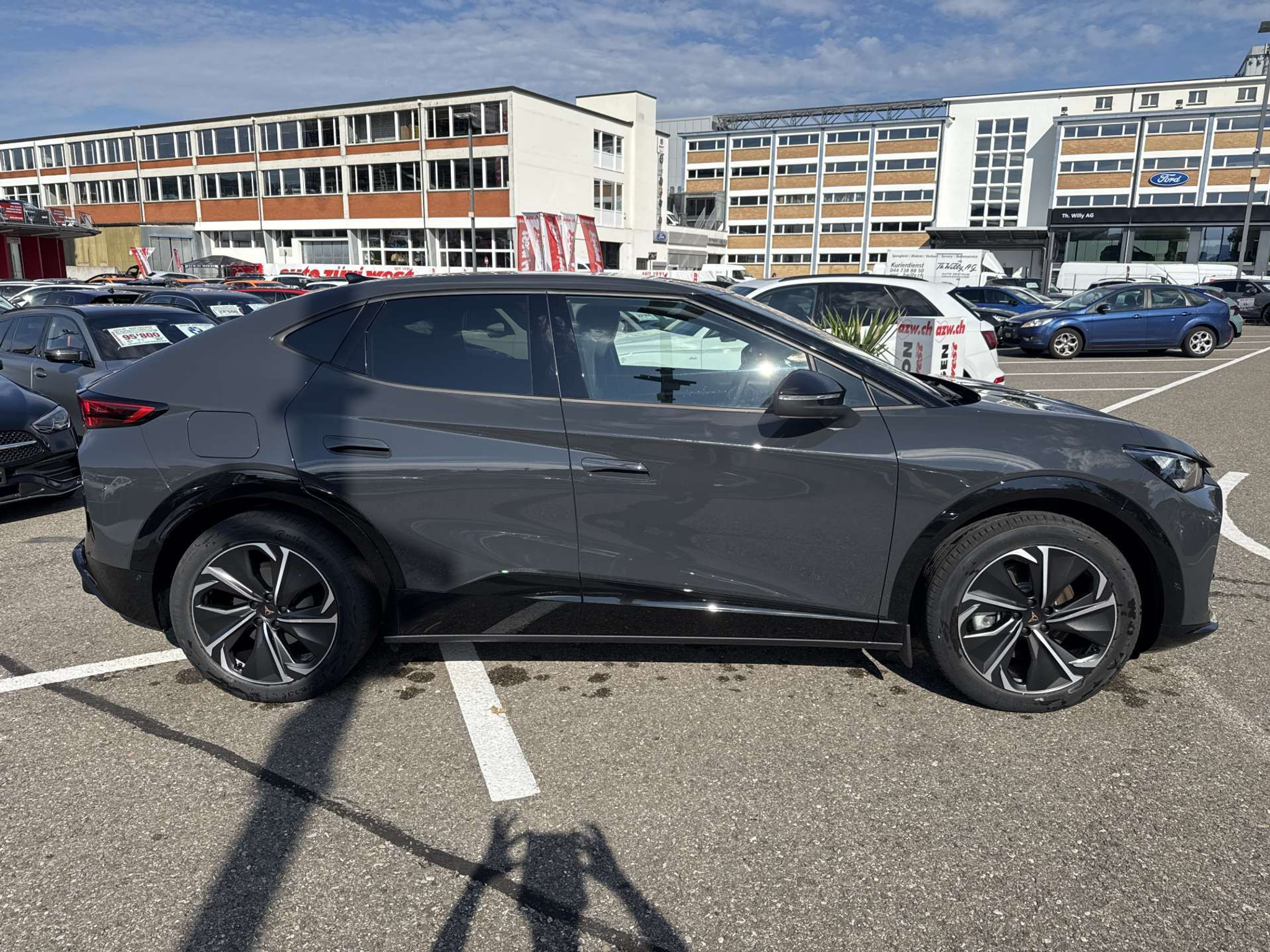 listing desktop thumbnail image 10