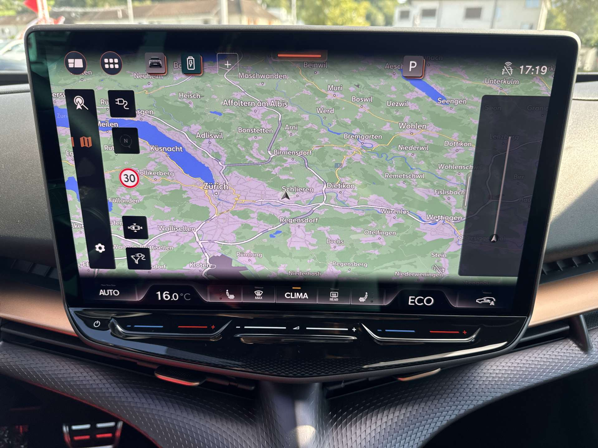 listing desktop thumbnail image 1