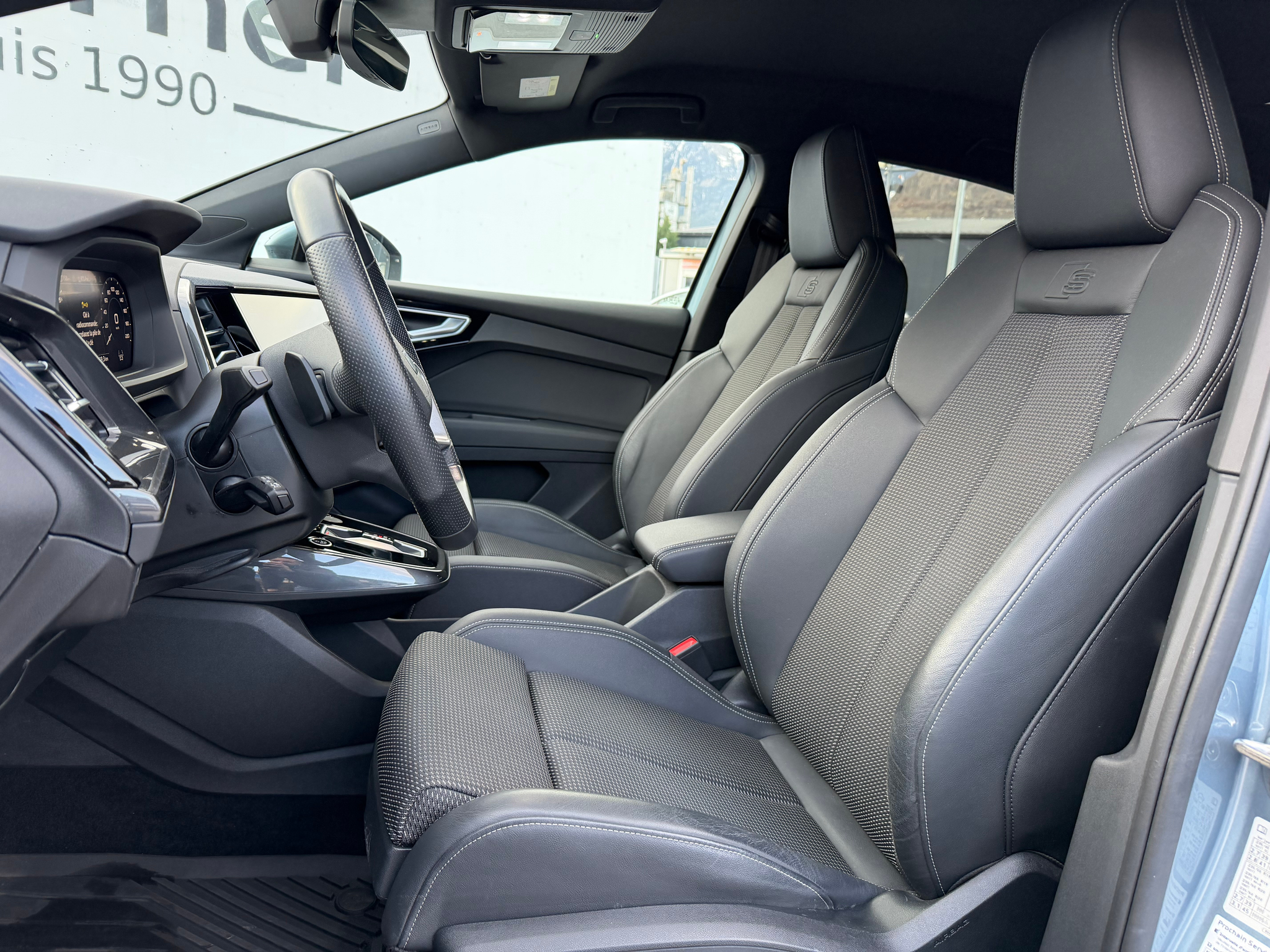 listing desktop thumbnail image 8