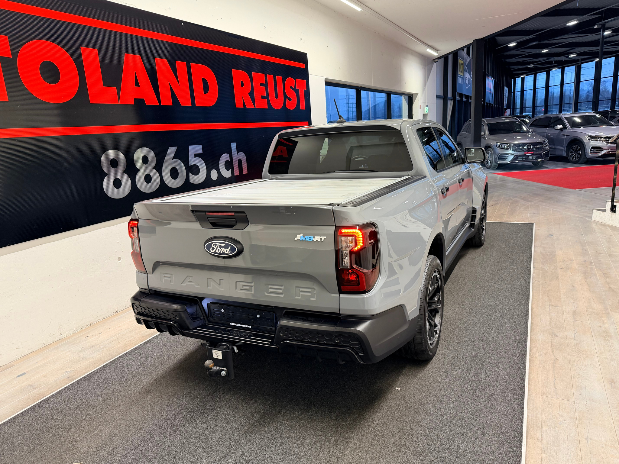 listing desktop thumbnail image 8