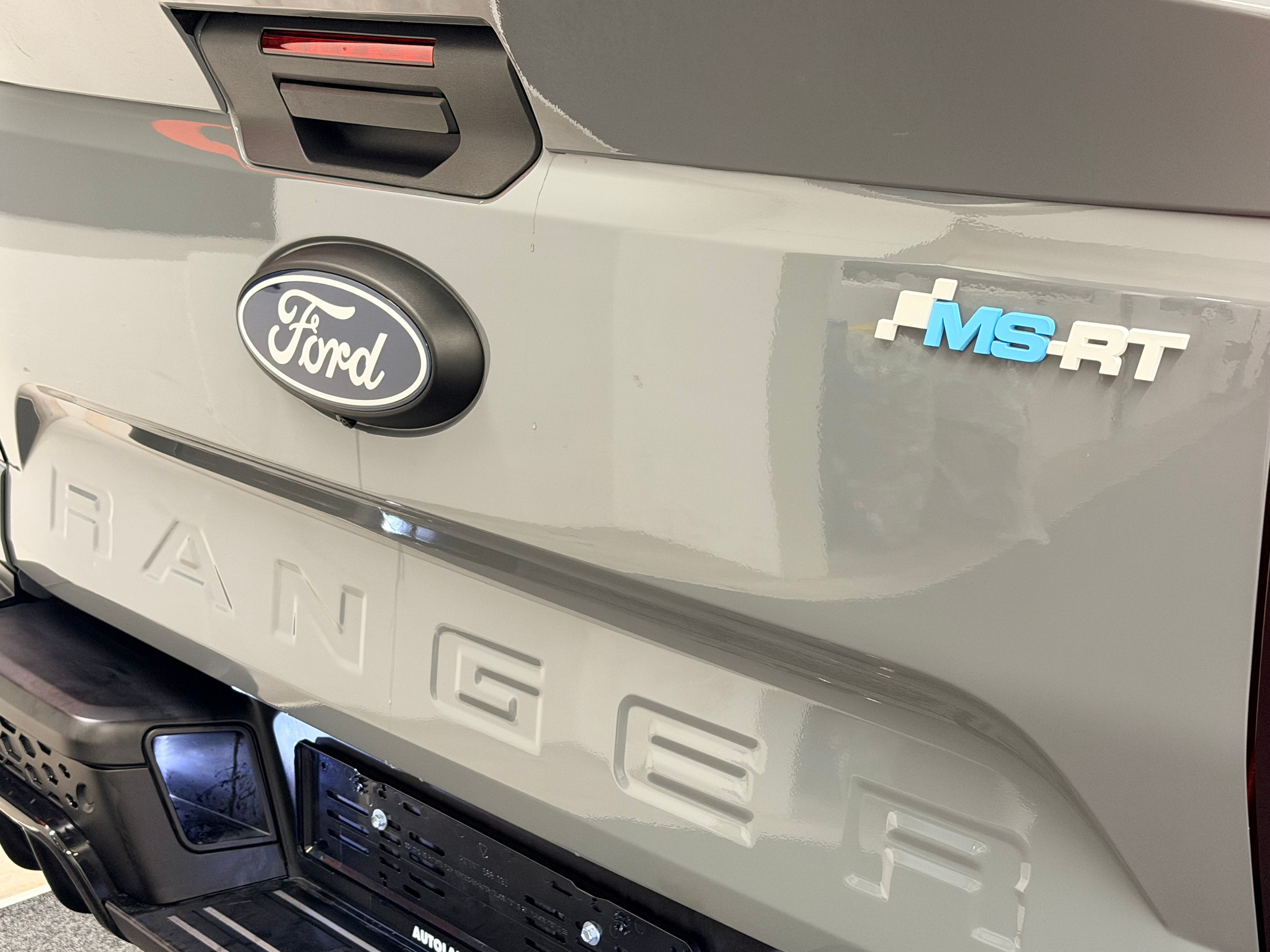 listing desktop thumbnail image 11