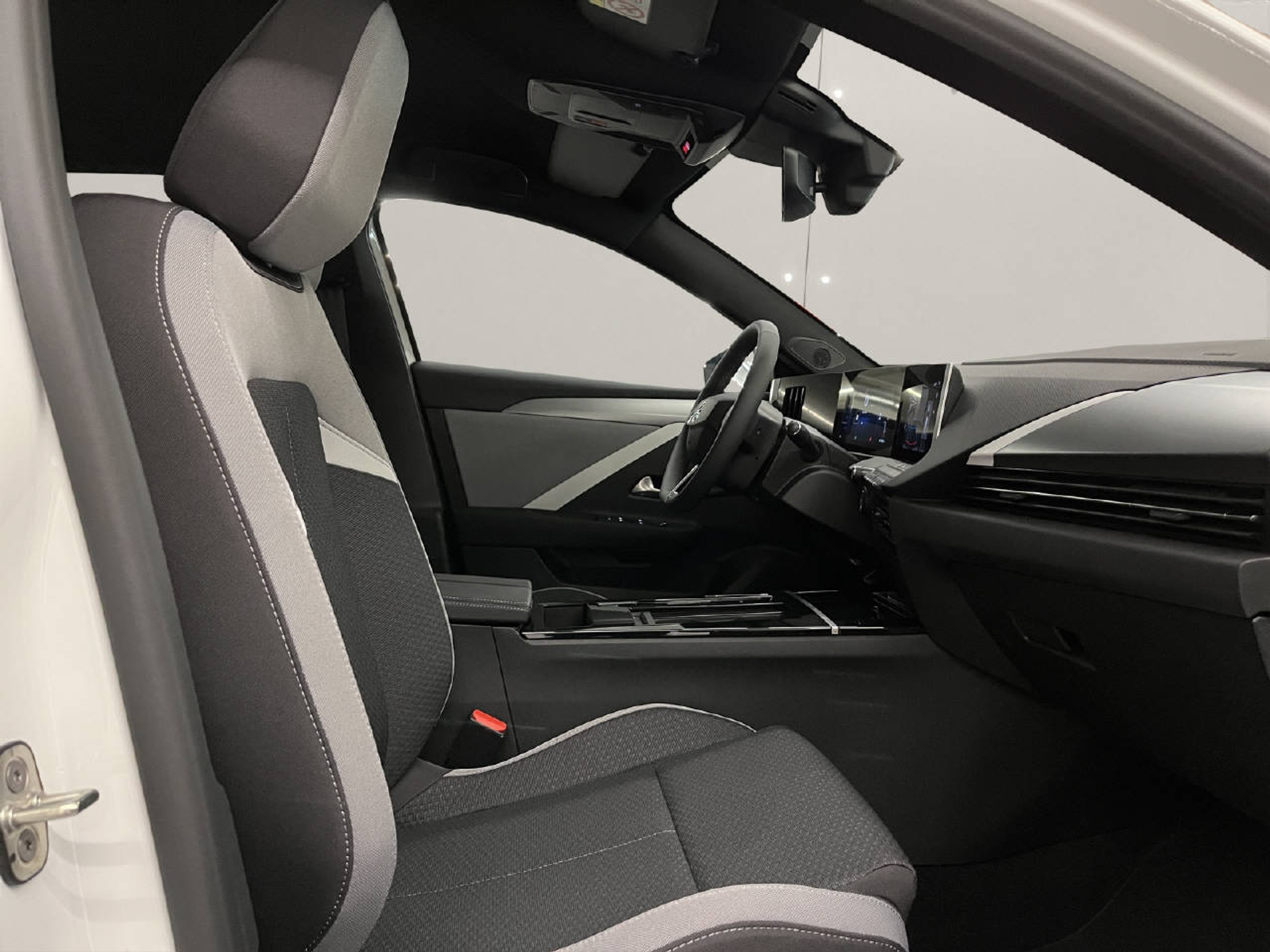 listing desktop thumbnail image 11