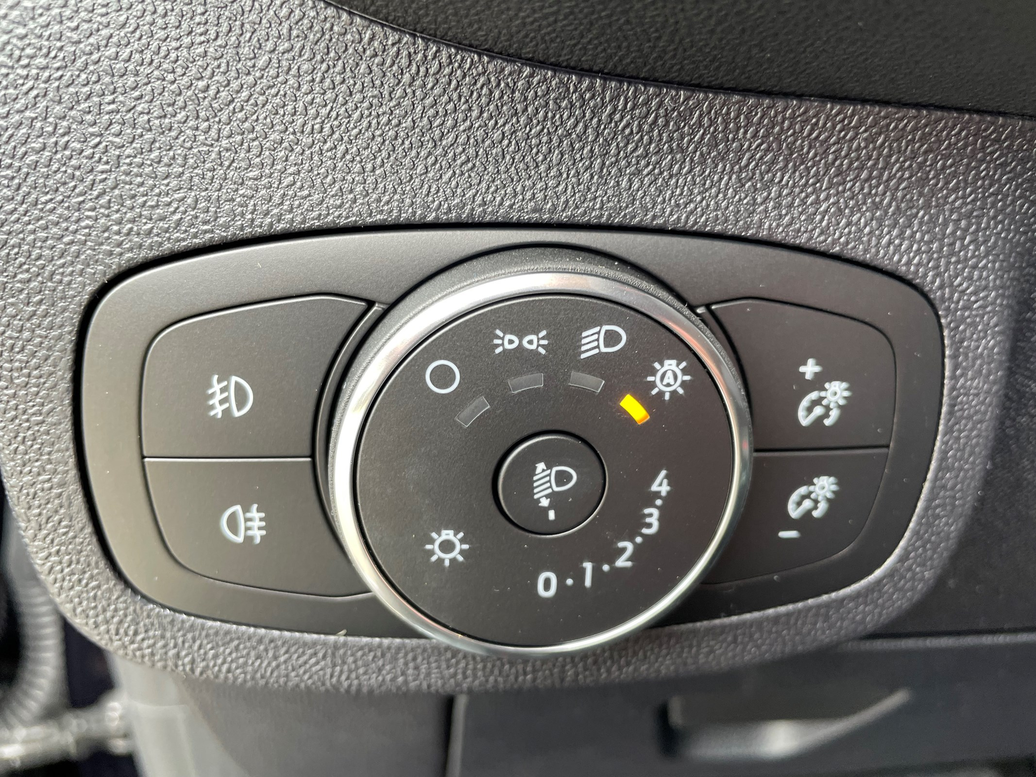 listing desktop thumbnail image 19