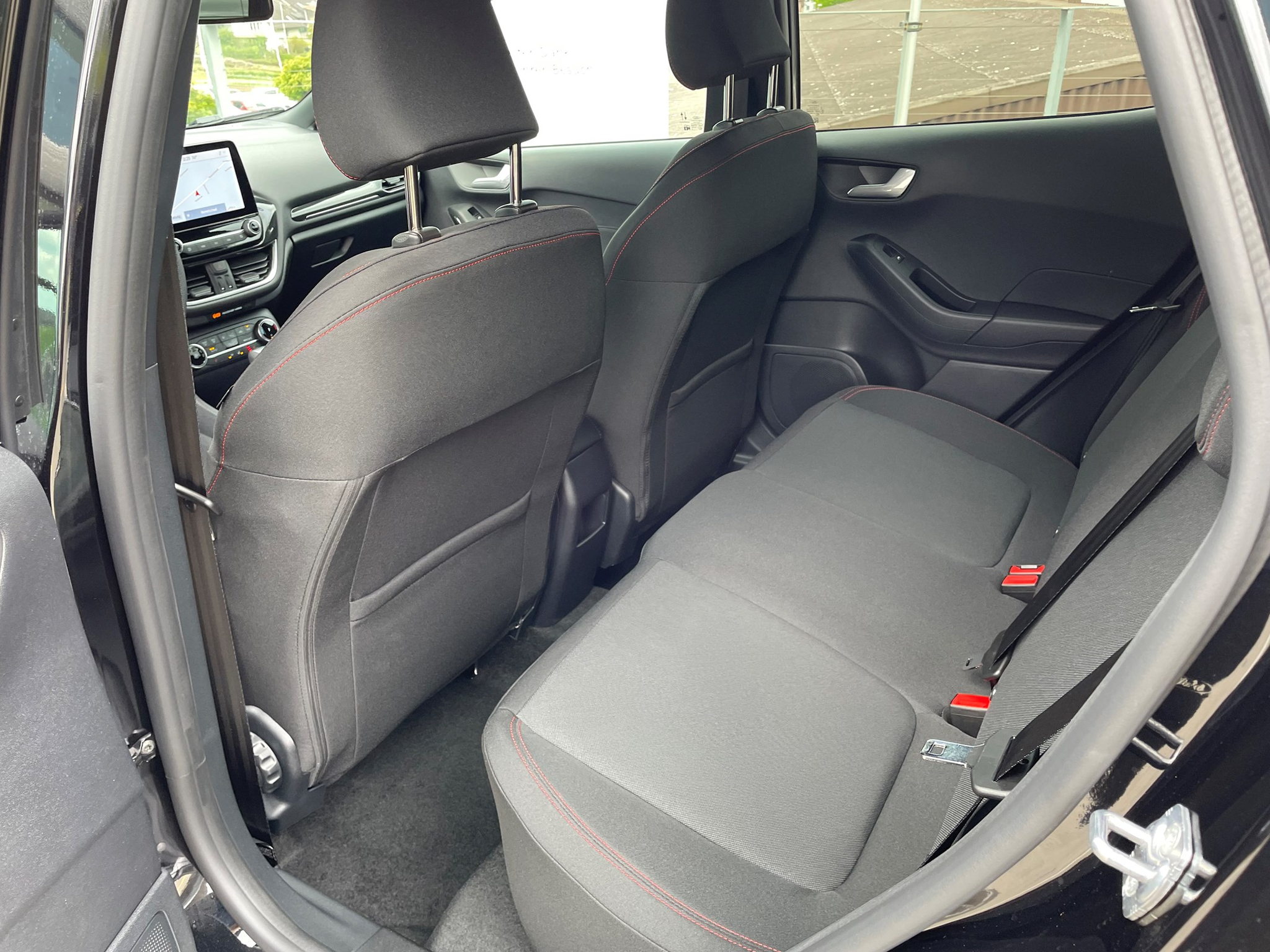 listing desktop thumbnail image 20