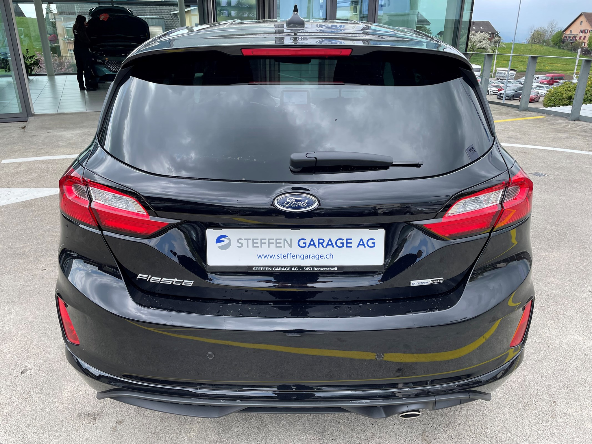 listing desktop thumbnail image 6