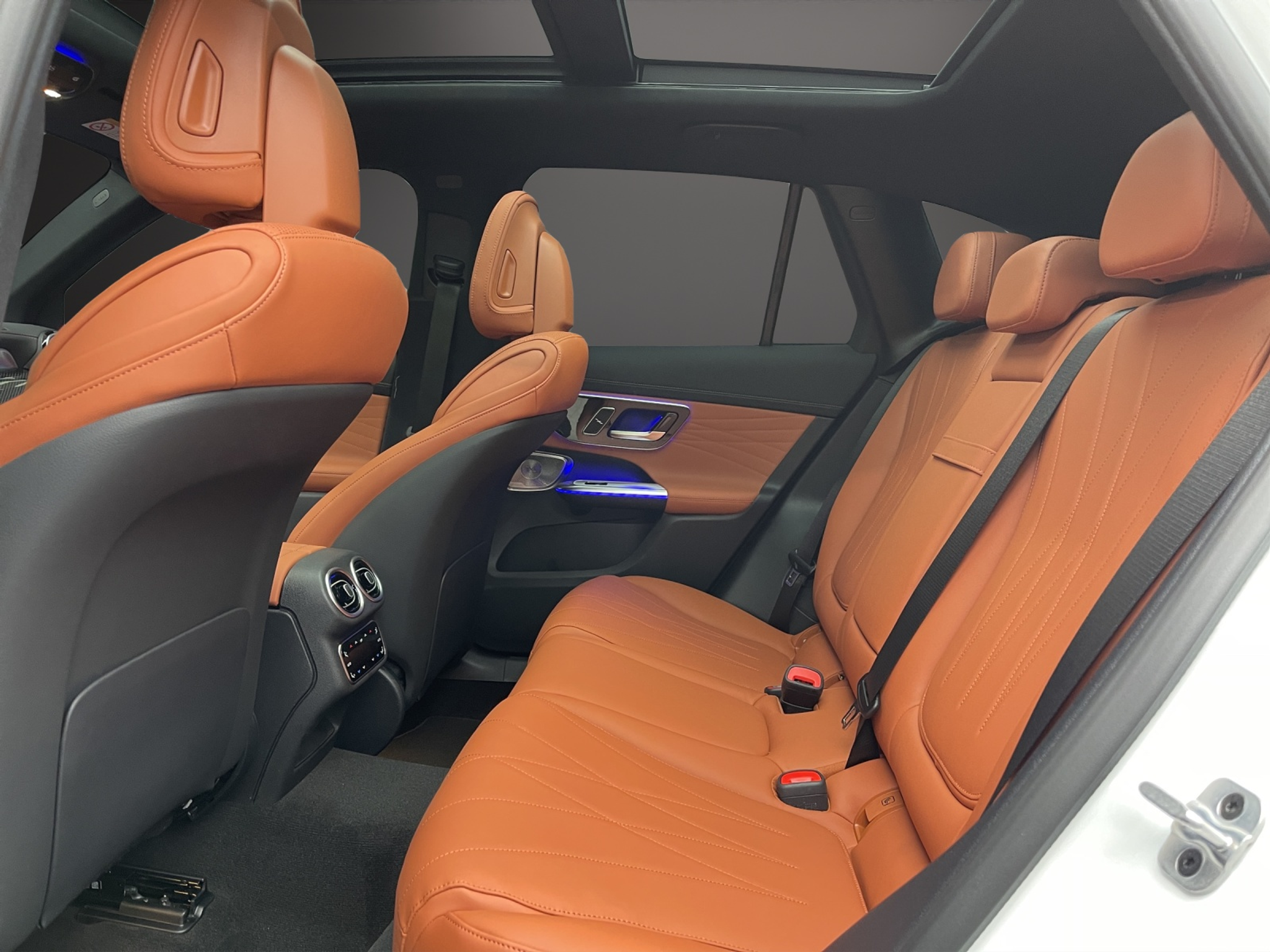 listing desktop thumbnail image 7