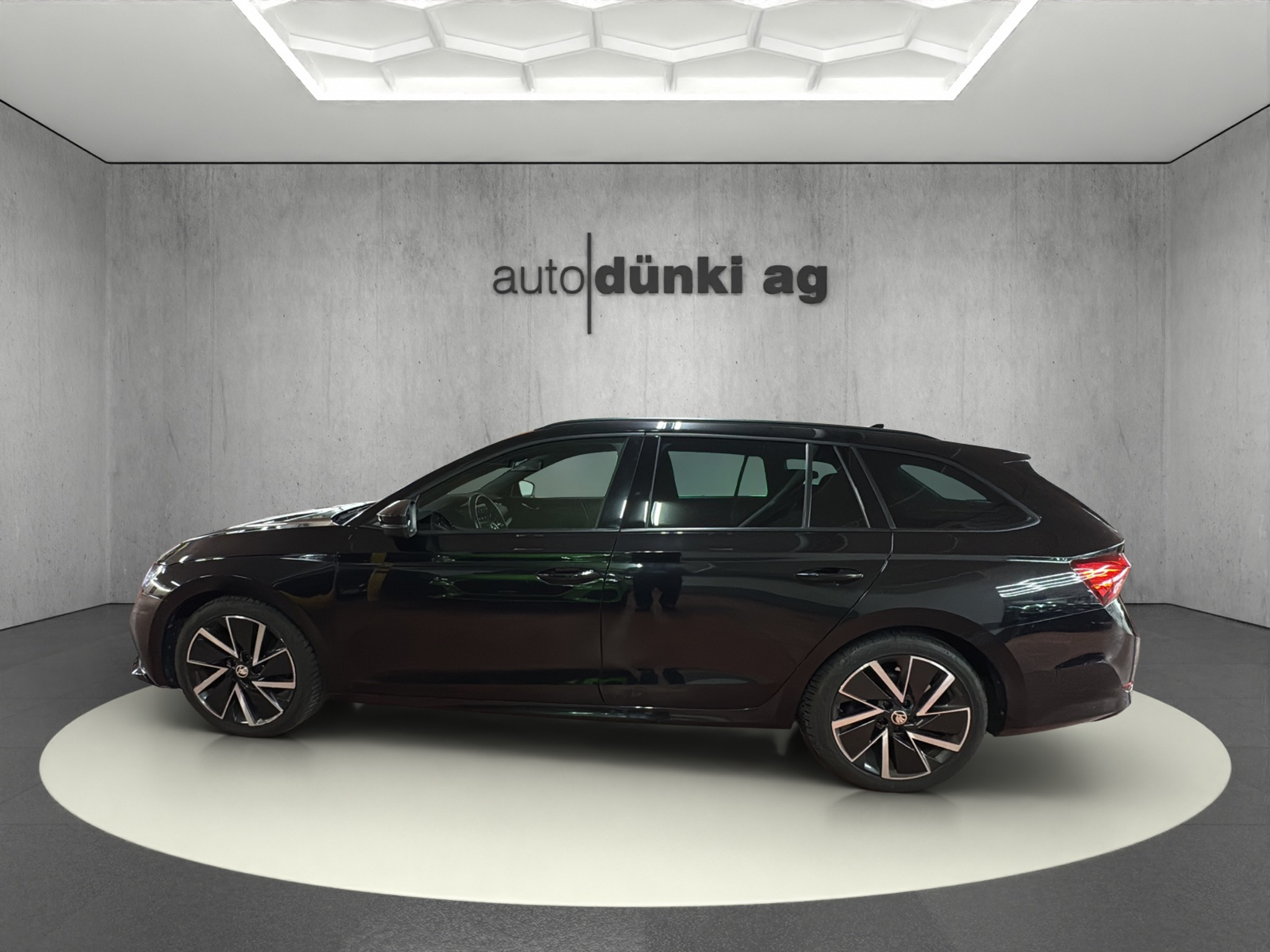 listing desktop thumbnail image 1