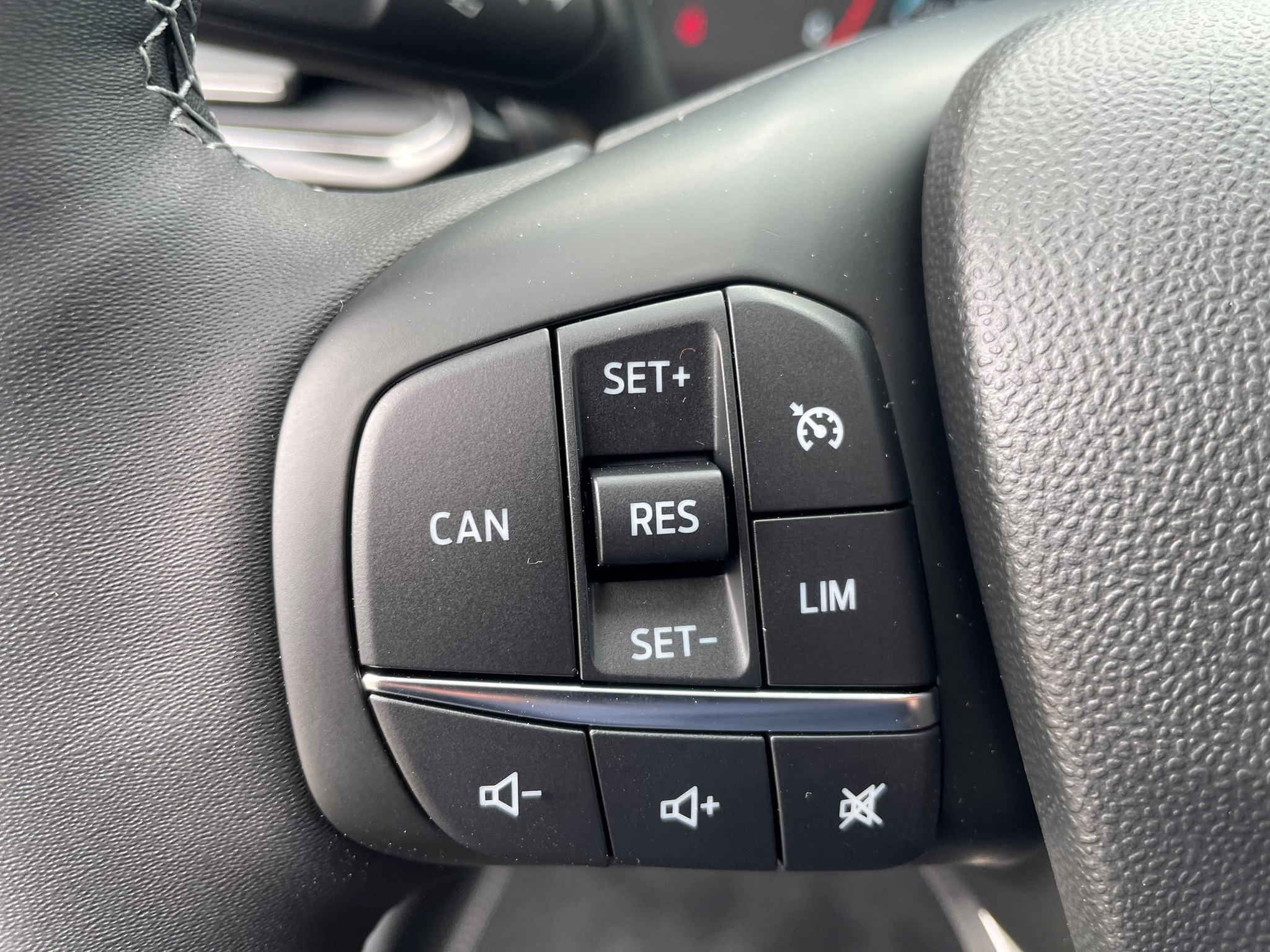 listing desktop thumbnail image 17