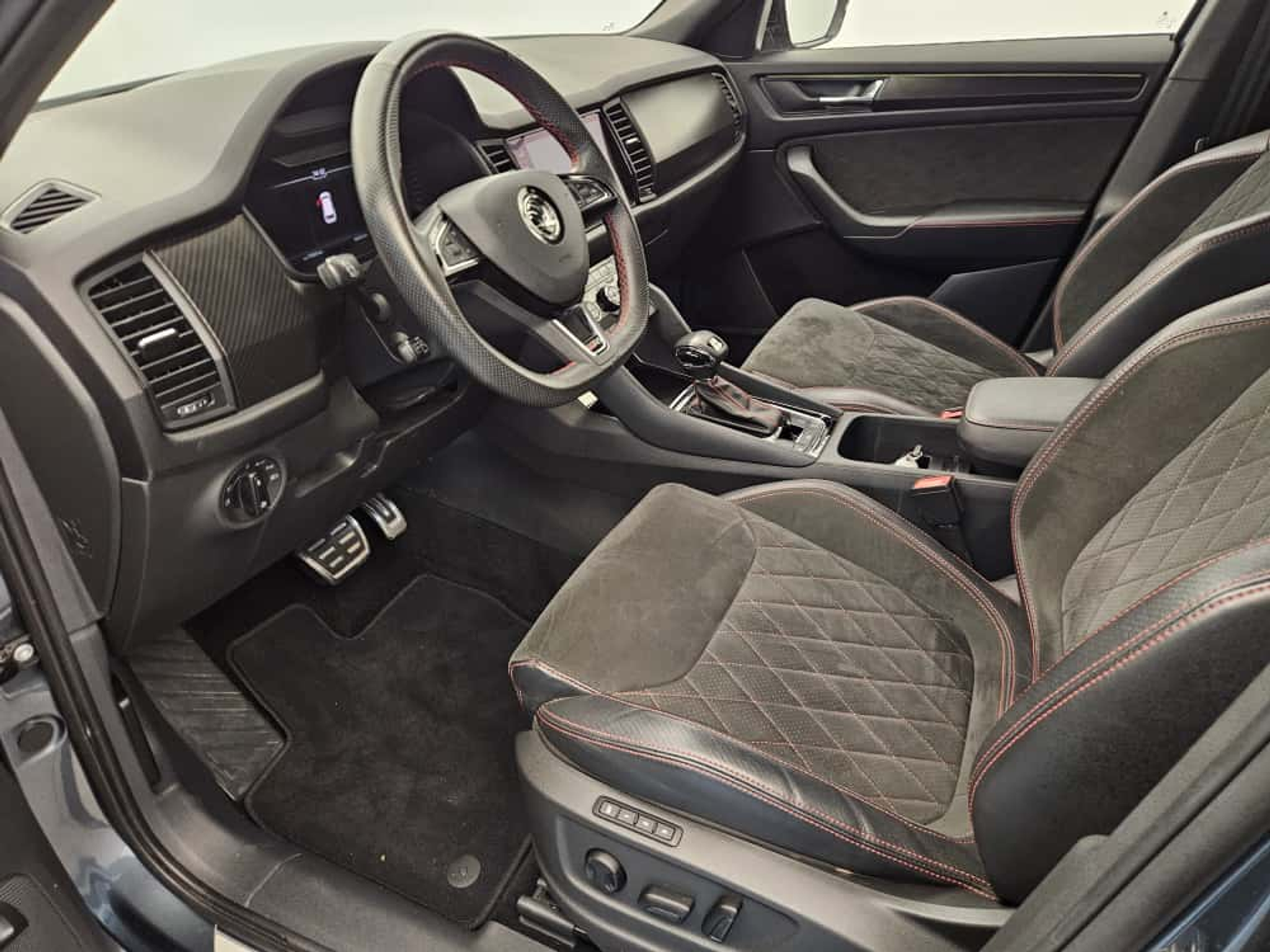 listing desktop thumbnail image 10