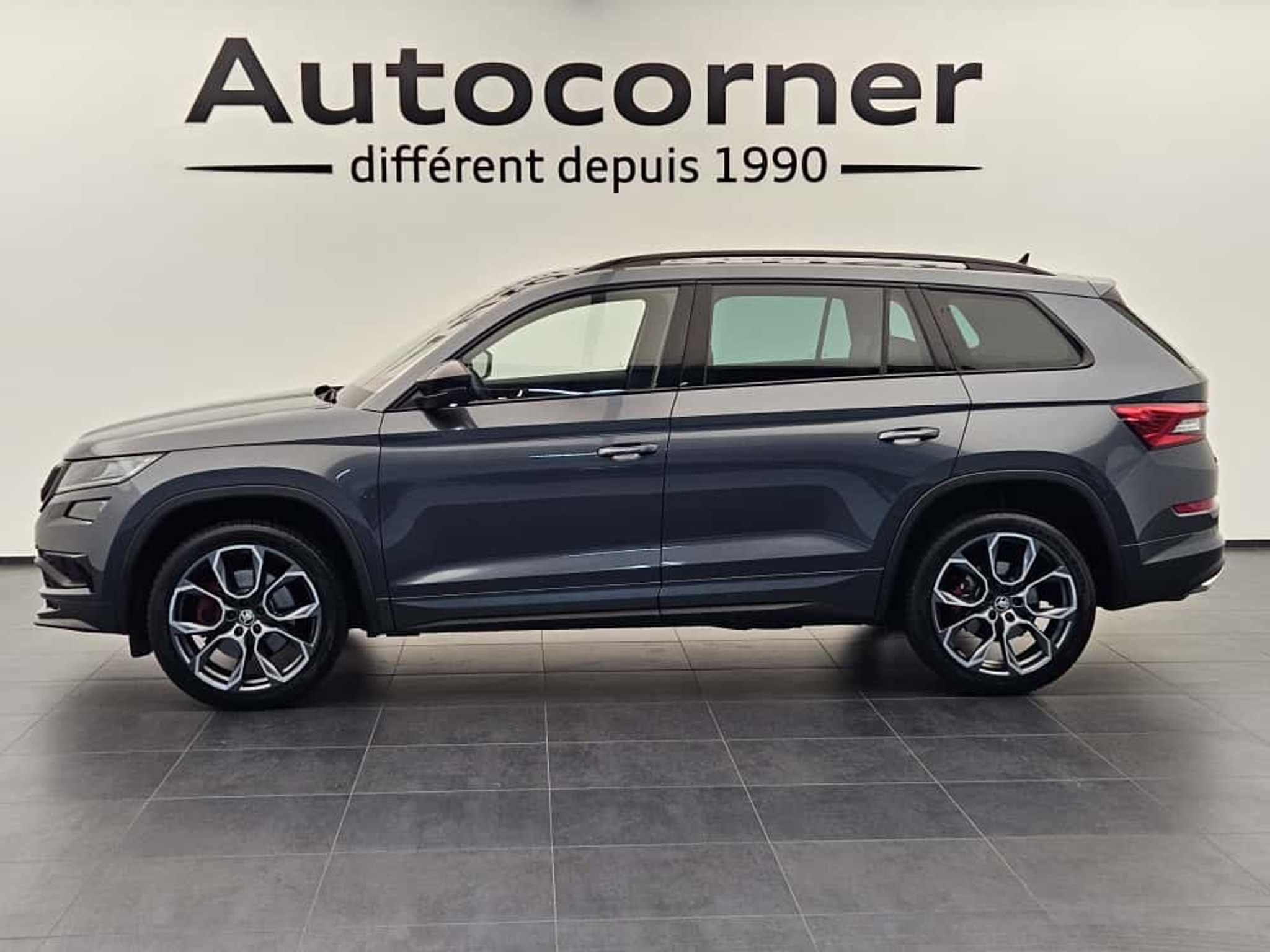 listing desktop thumbnail image 4