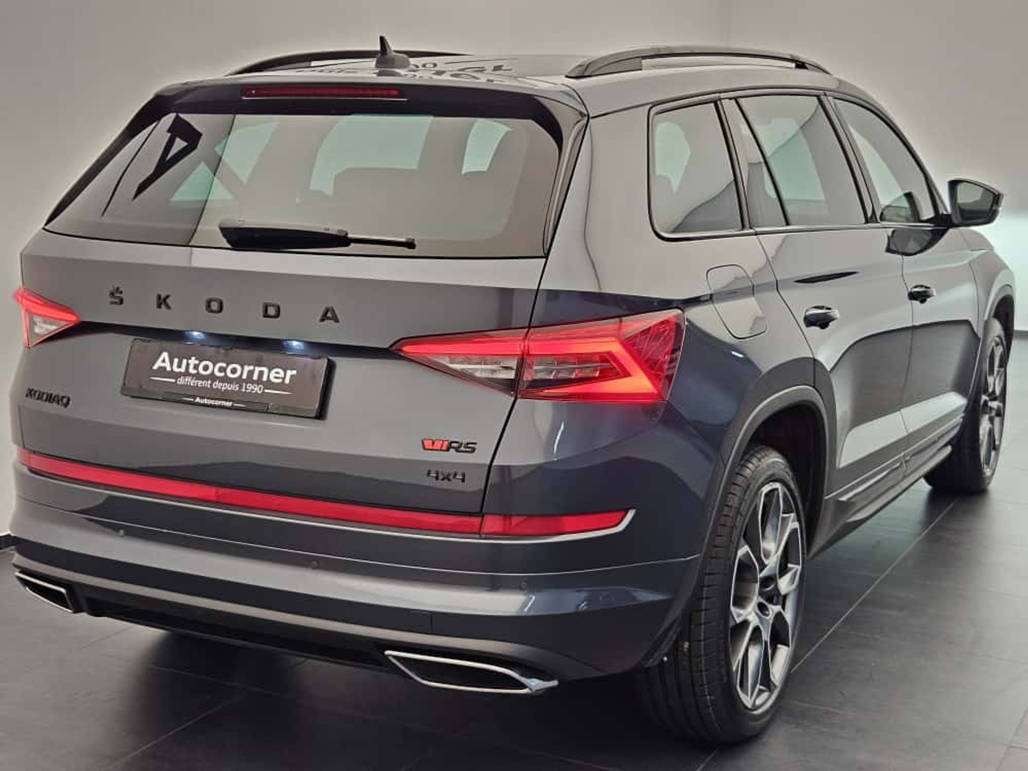 listing desktop thumbnail image 6