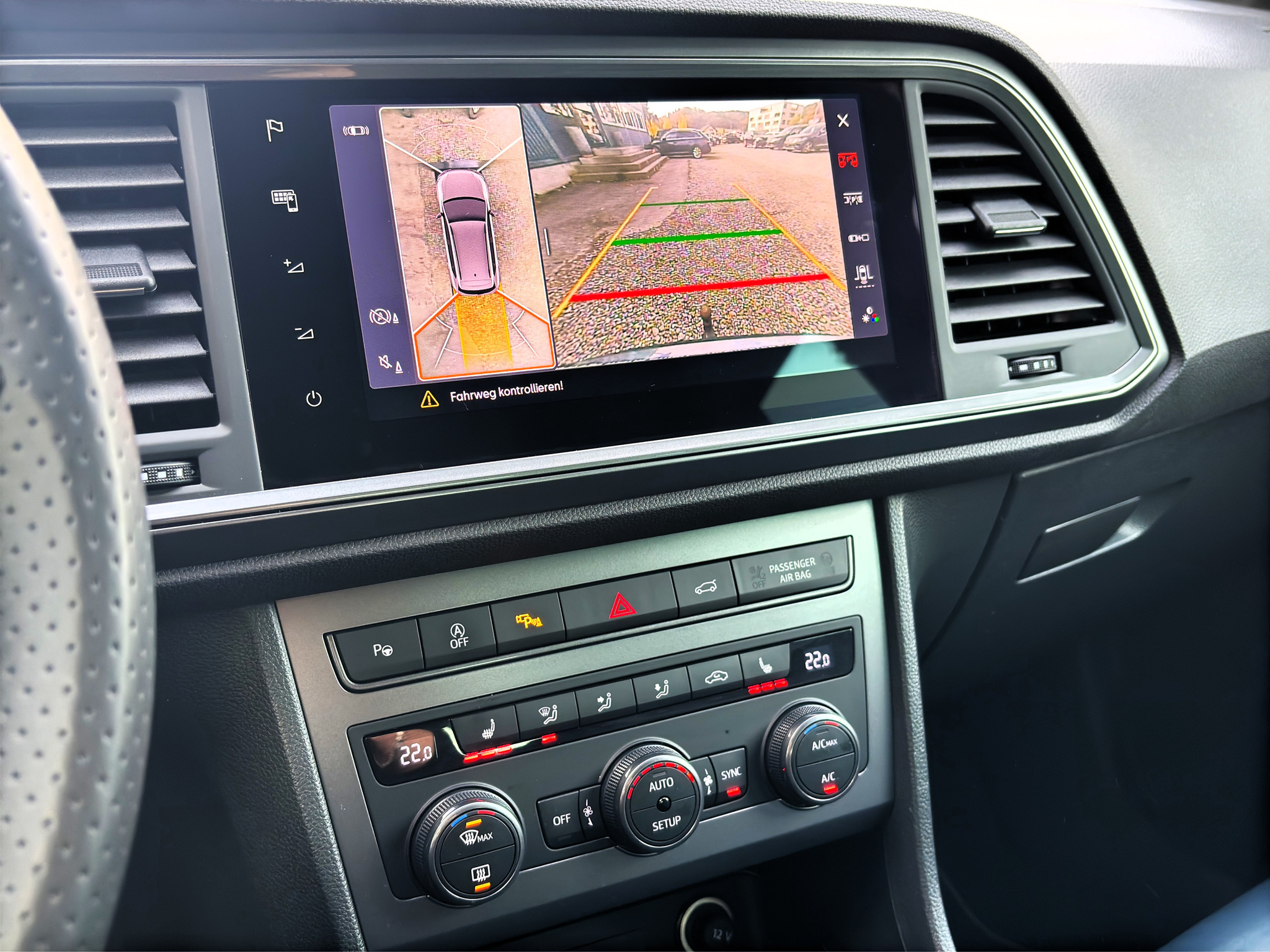 listing desktop thumbnail image 12