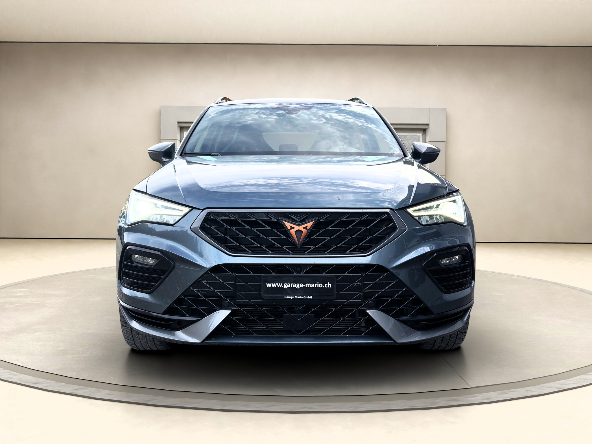 listing desktop thumbnail image 1