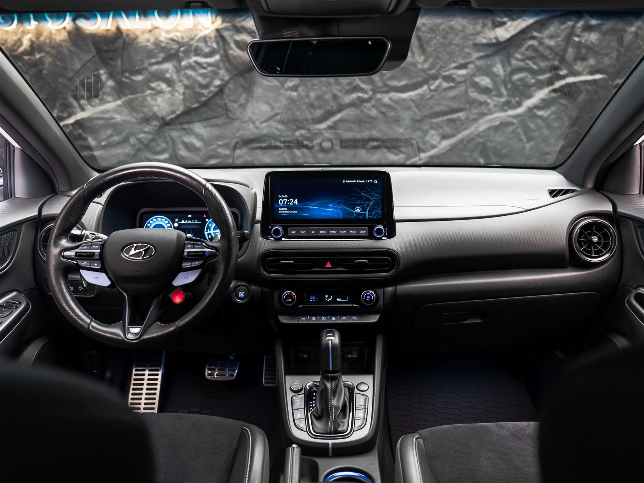 listing desktop thumbnail image 15