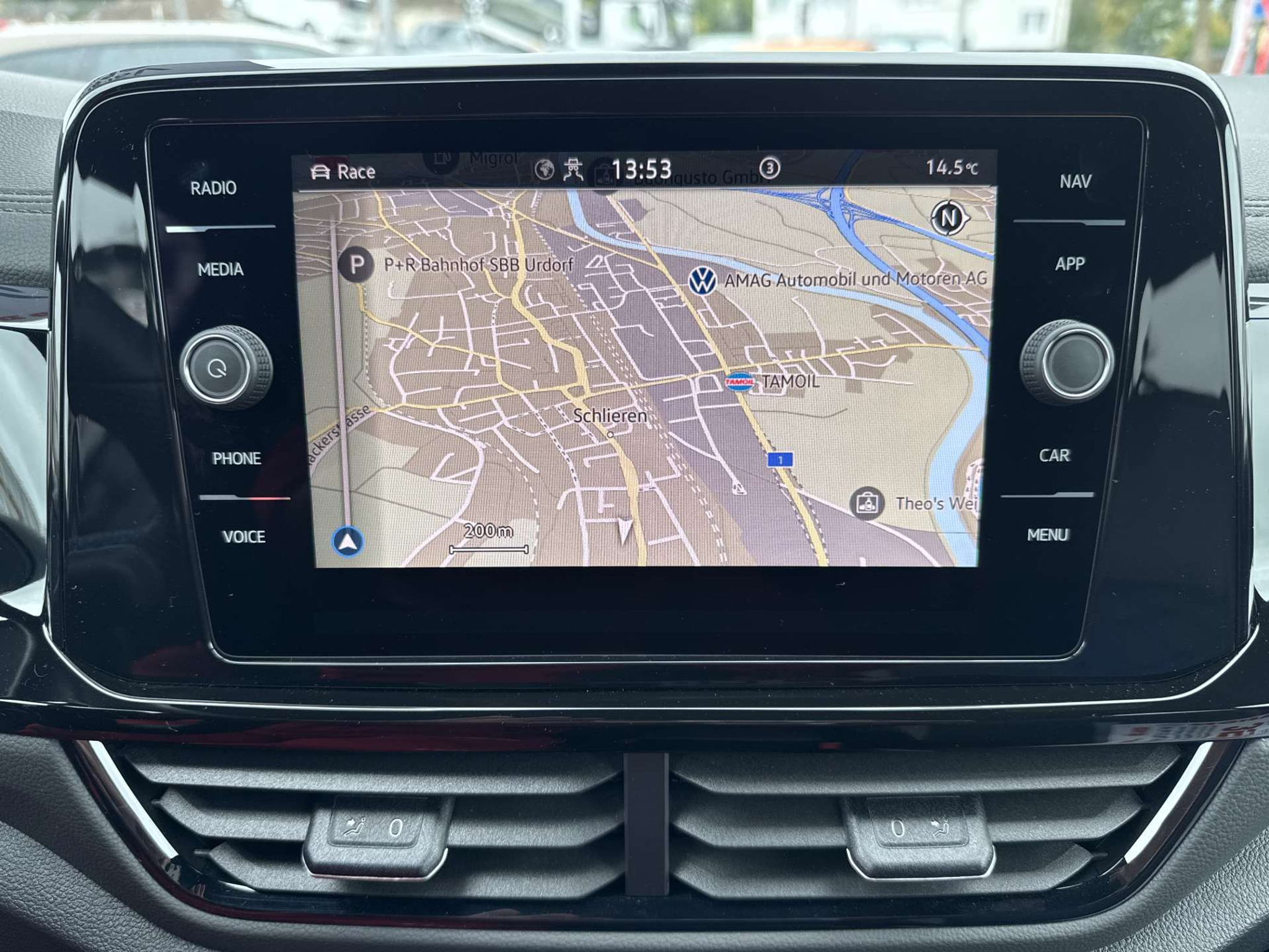 listing desktop thumbnail image 1