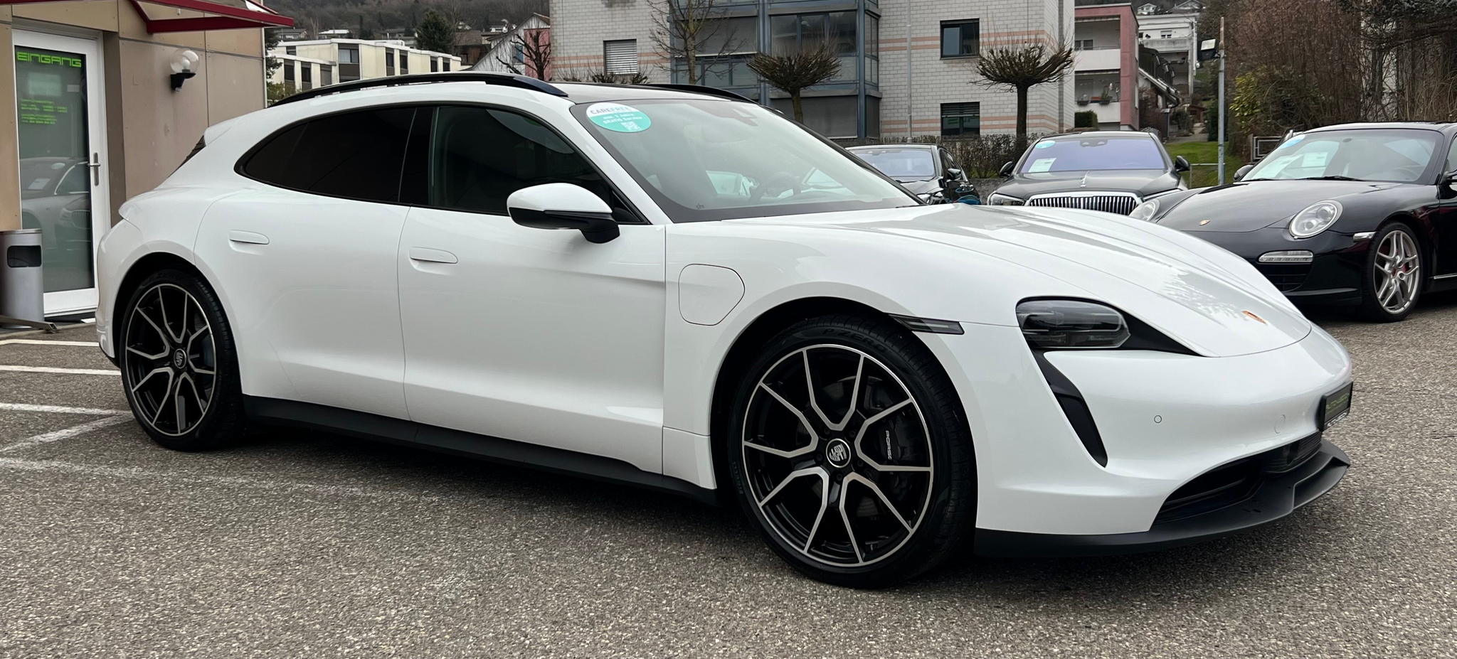 listing desktop thumbnail image 2