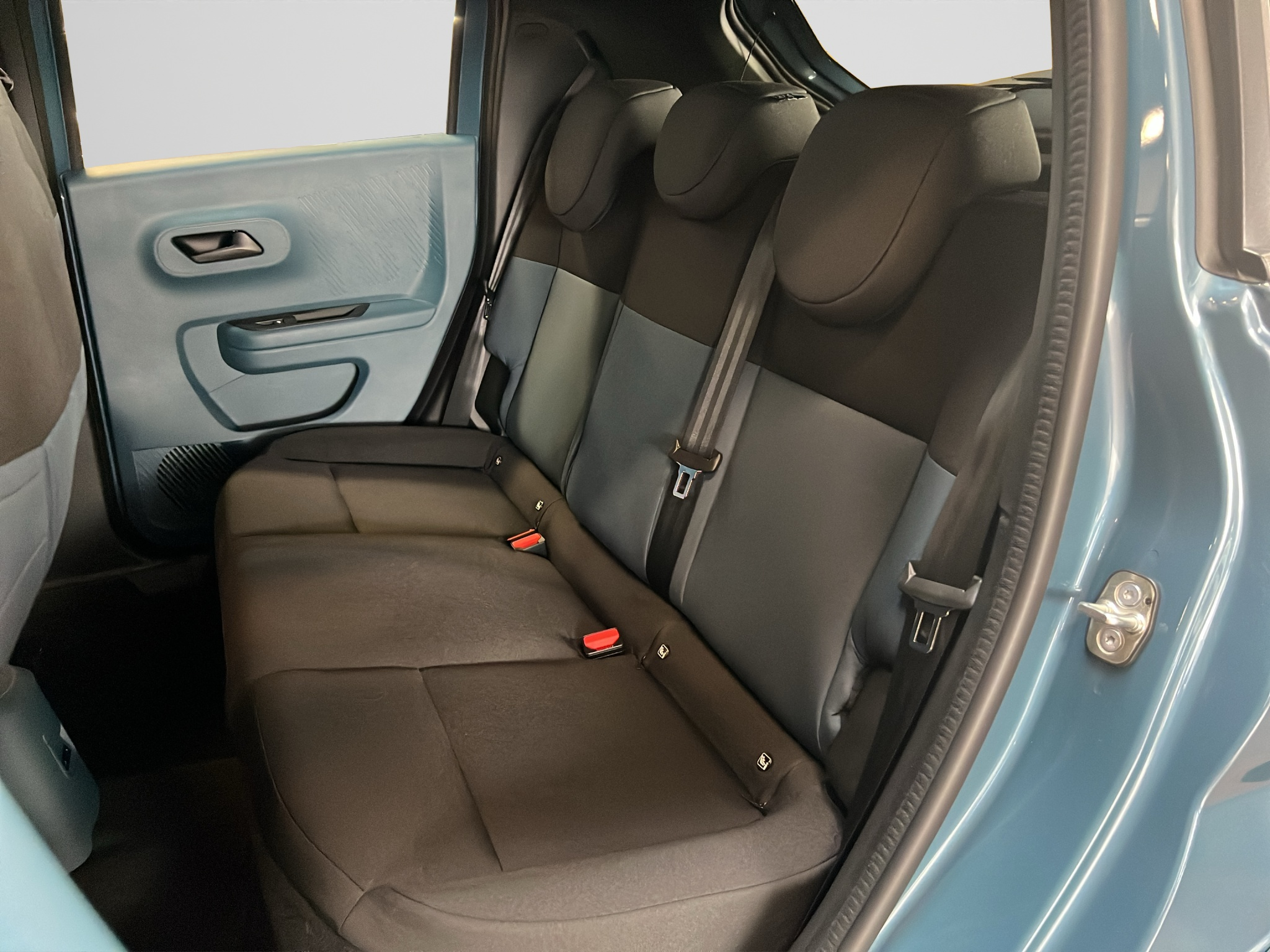 listing desktop thumbnail image 12