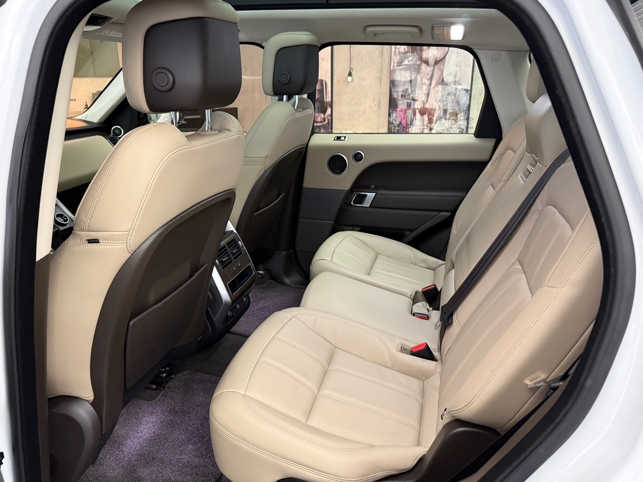 listing desktop thumbnail image 8