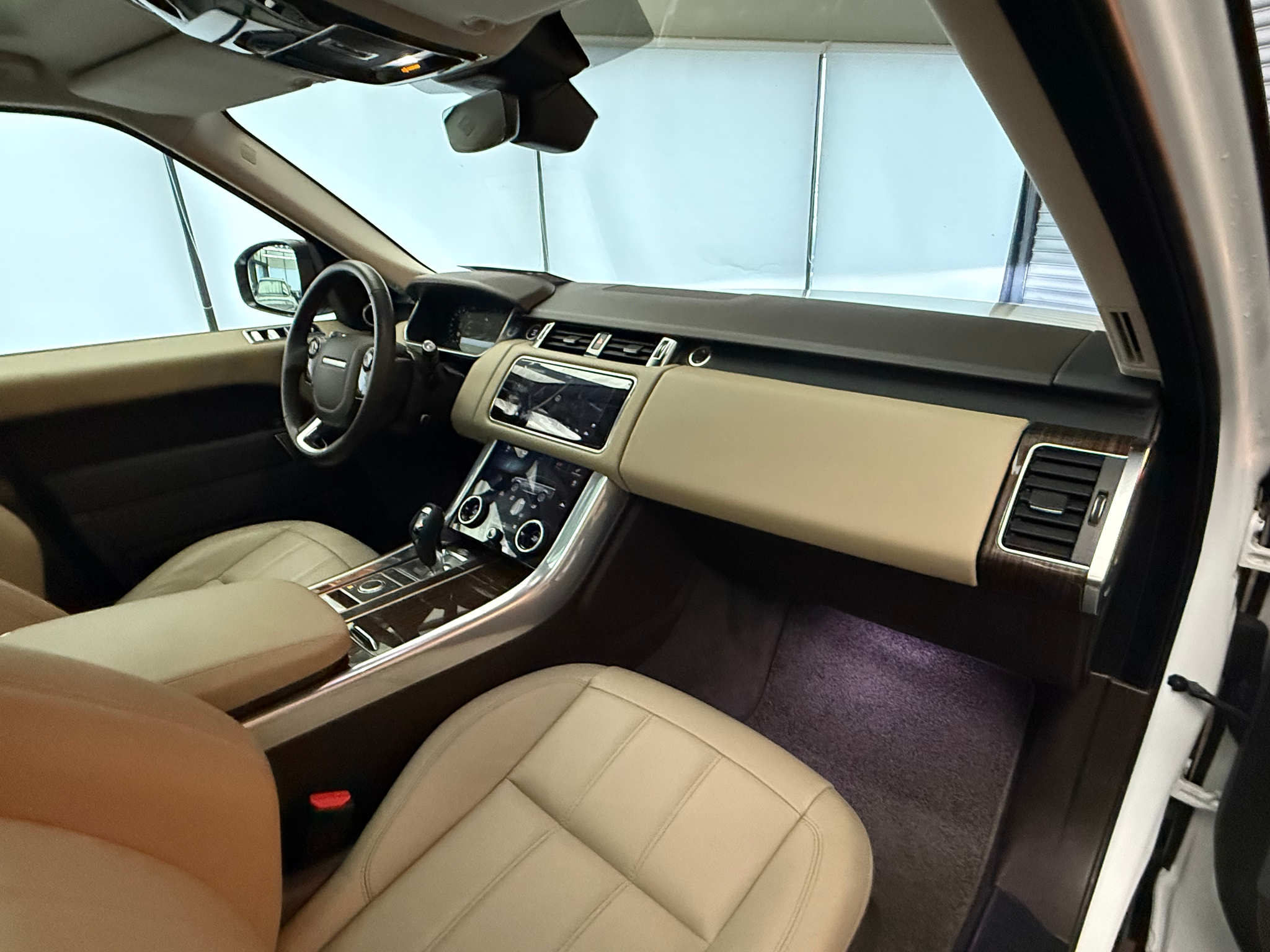 listing desktop thumbnail image 27