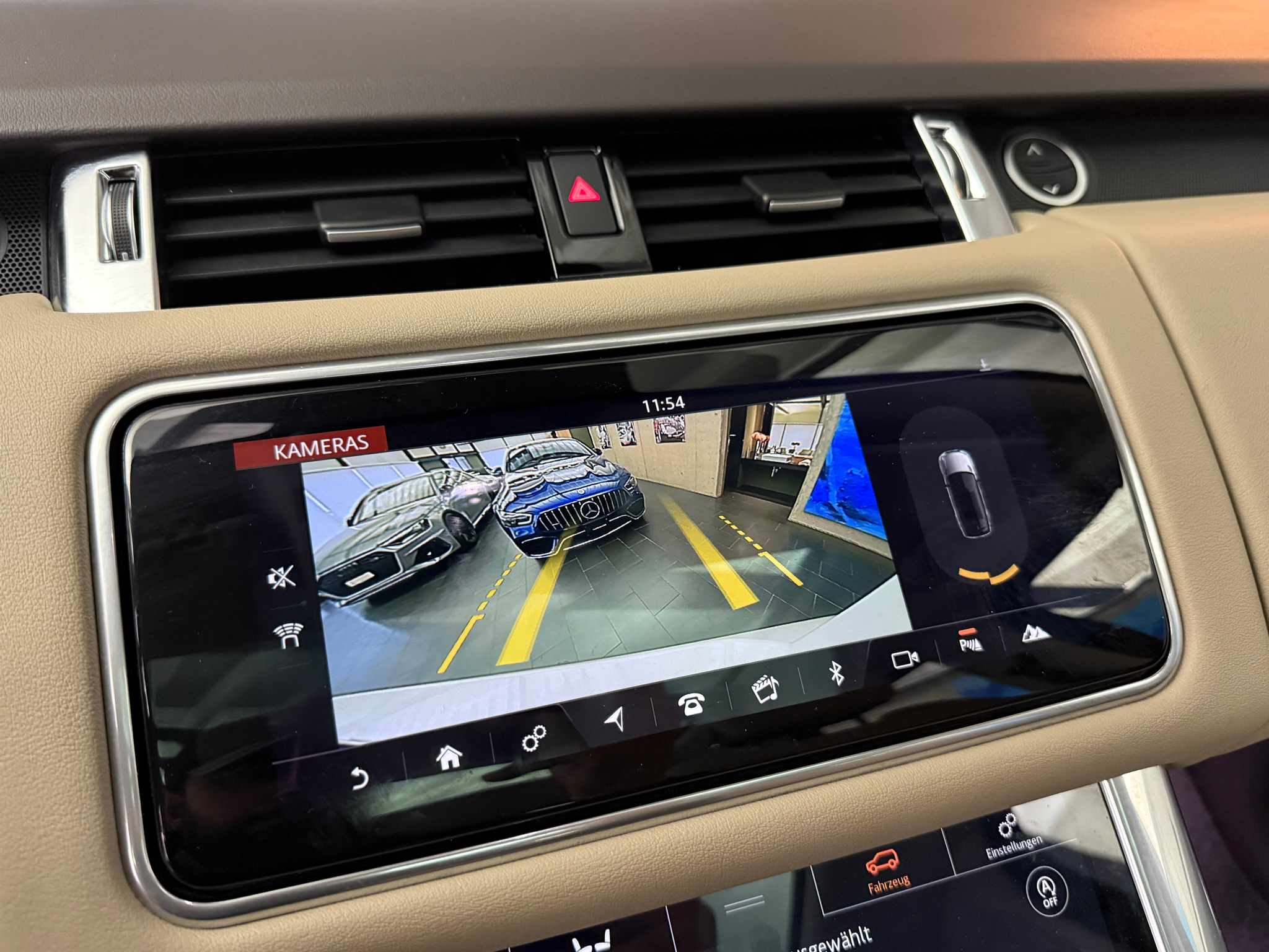 listing desktop thumbnail image 16