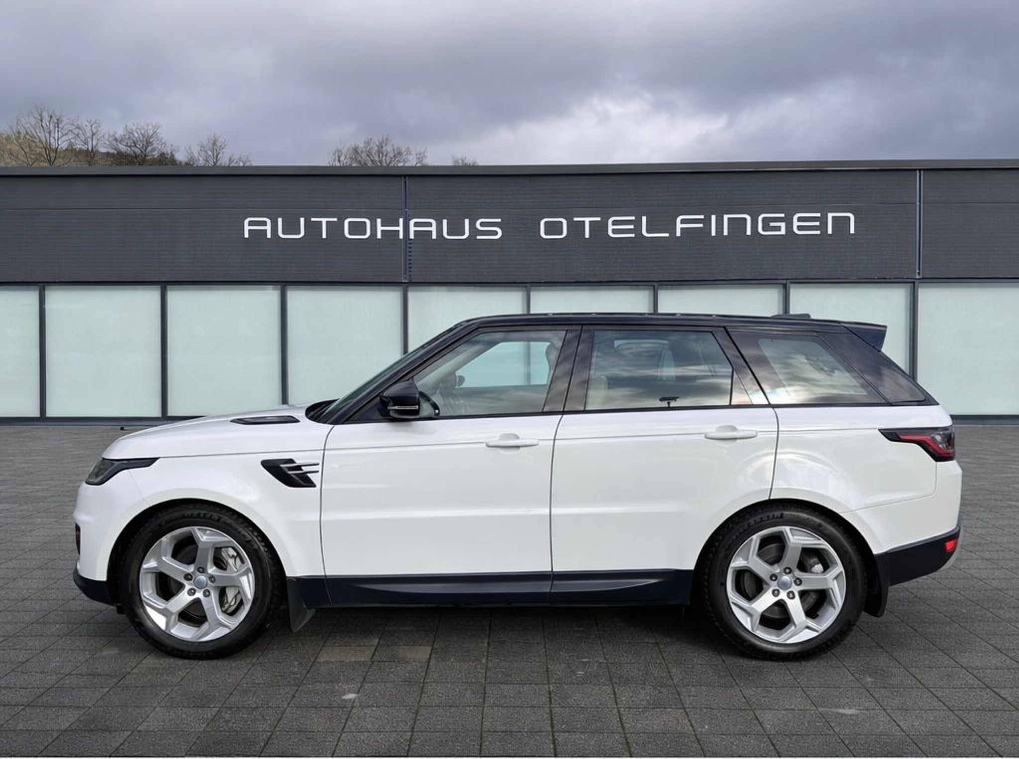 listing desktop thumbnail image 0