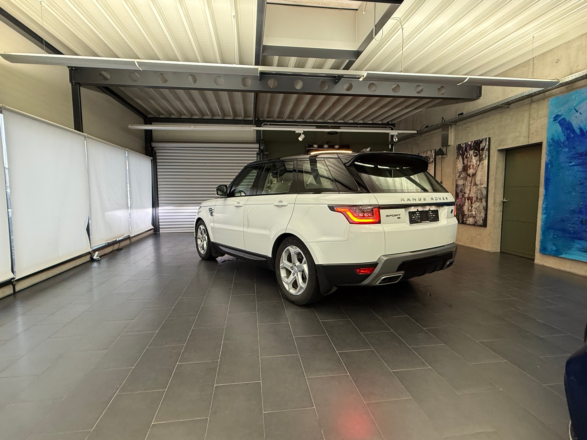 listing desktop thumbnail image 17