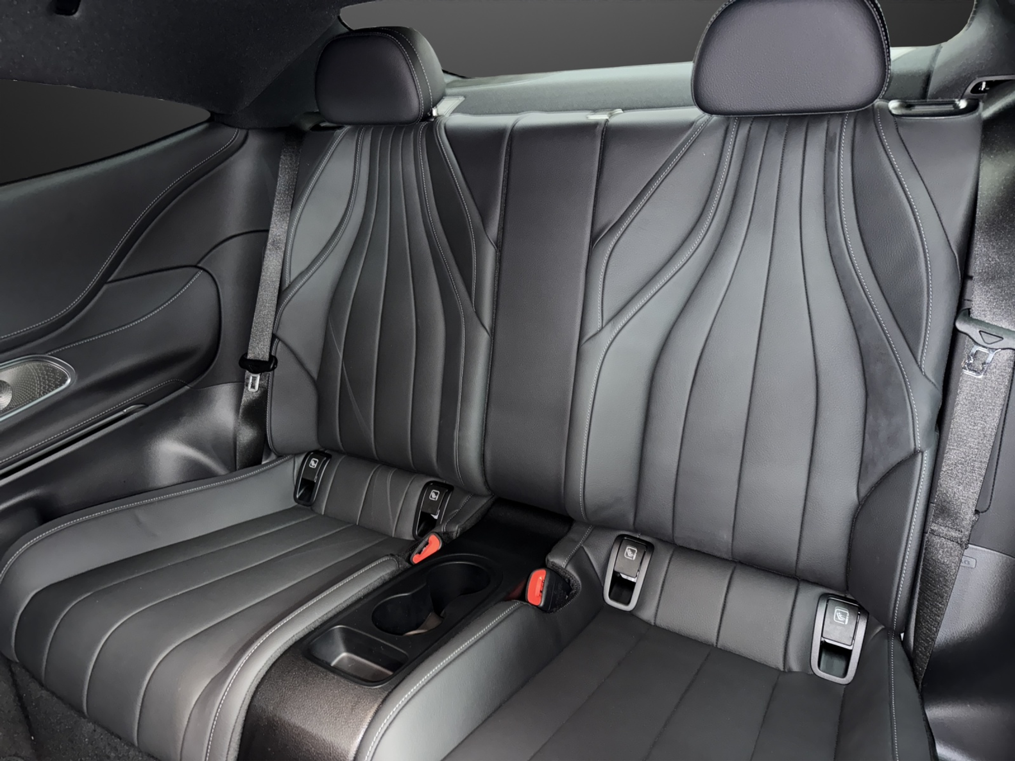 listing desktop thumbnail image 14