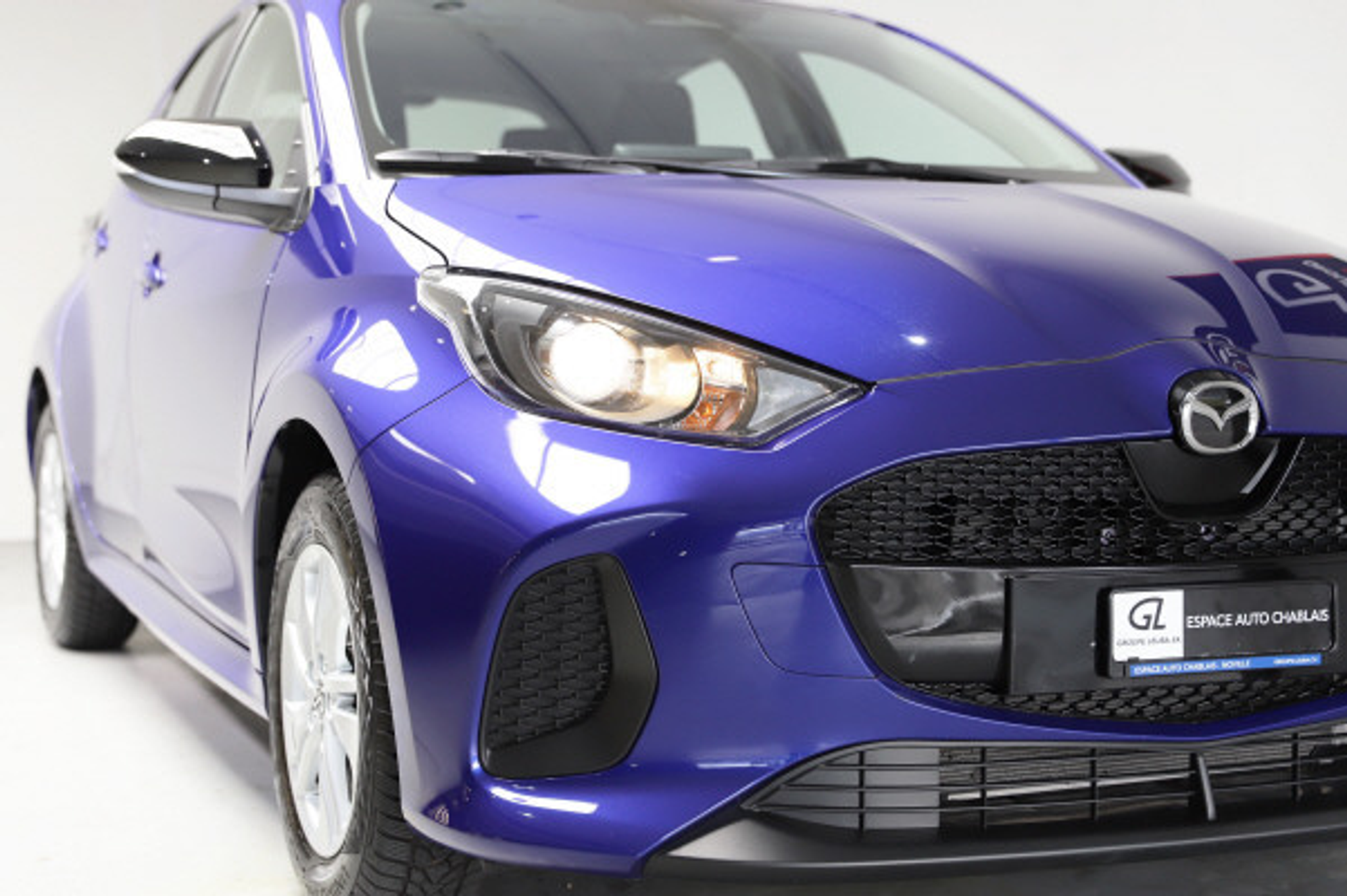 listing desktop thumbnail image 1