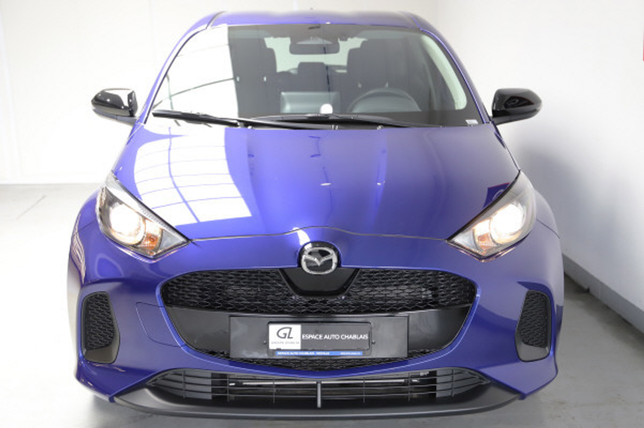 listing desktop thumbnail image 4