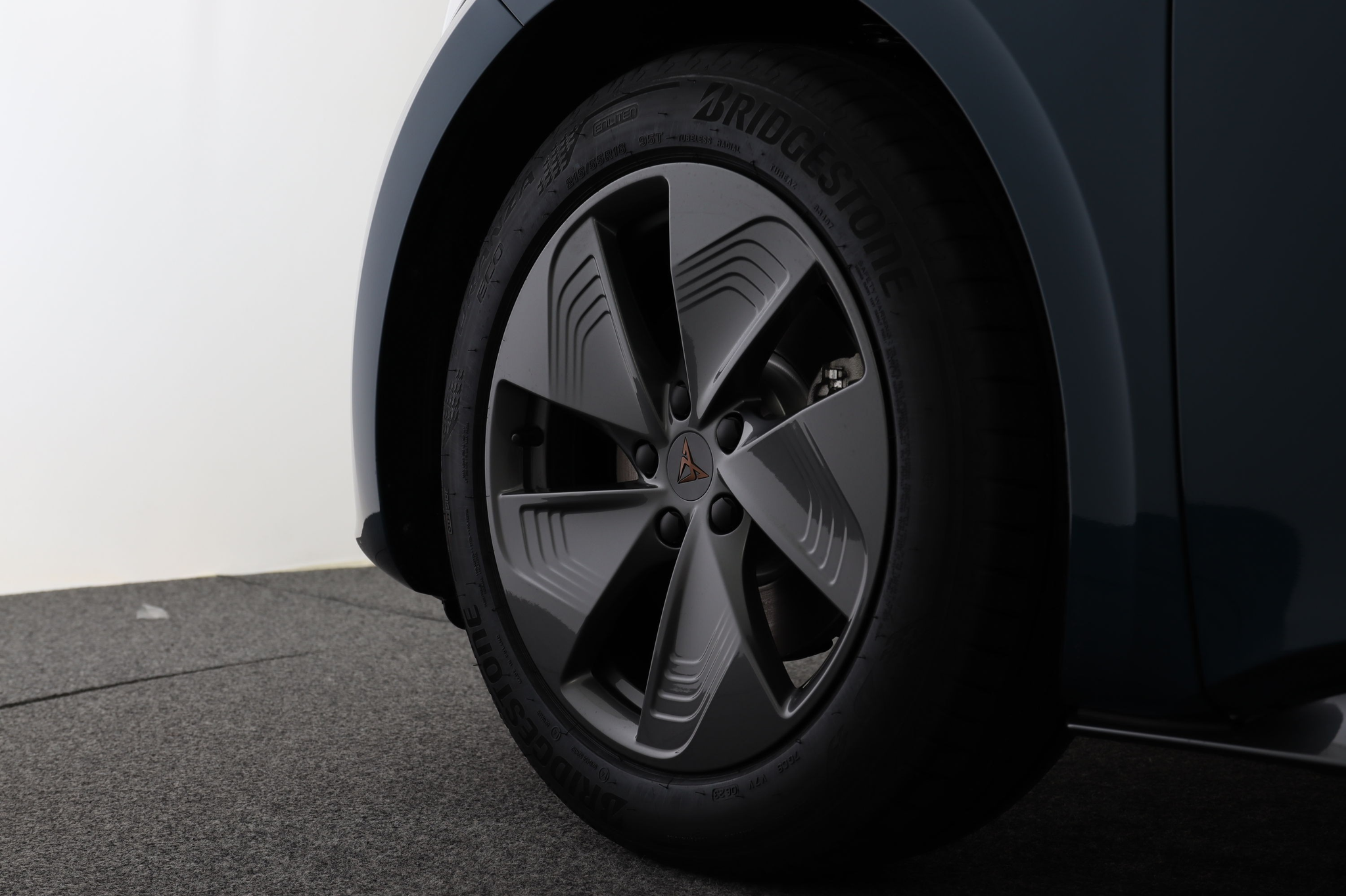 listing desktop thumbnail image 12