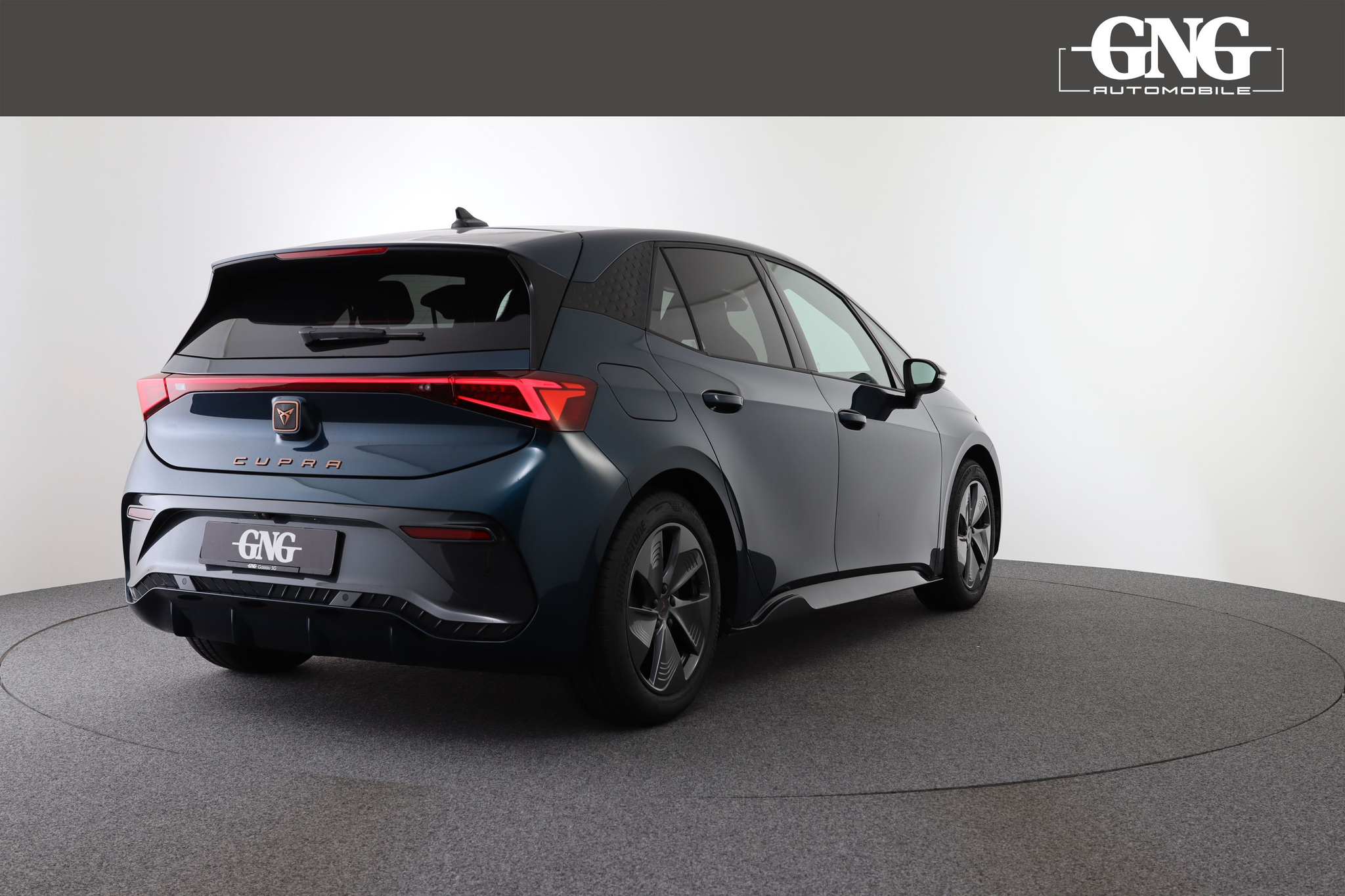 listing desktop thumbnail image 6