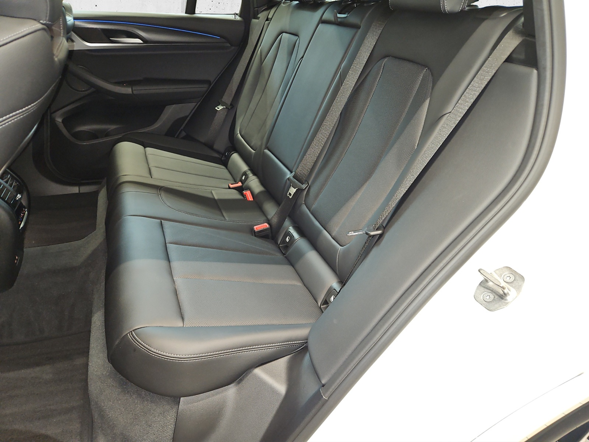 listing desktop thumbnail image 10