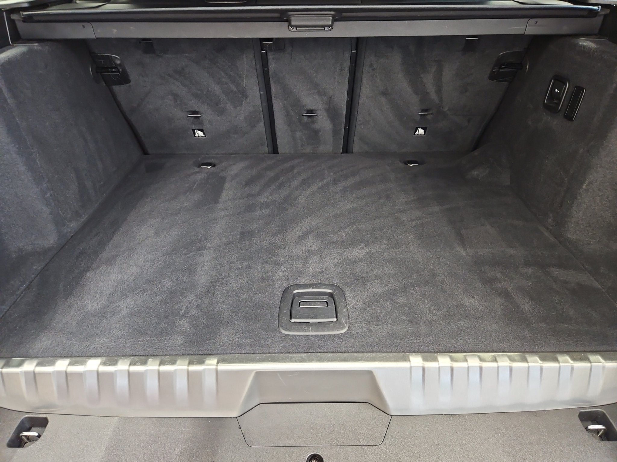 listing desktop thumbnail image 14