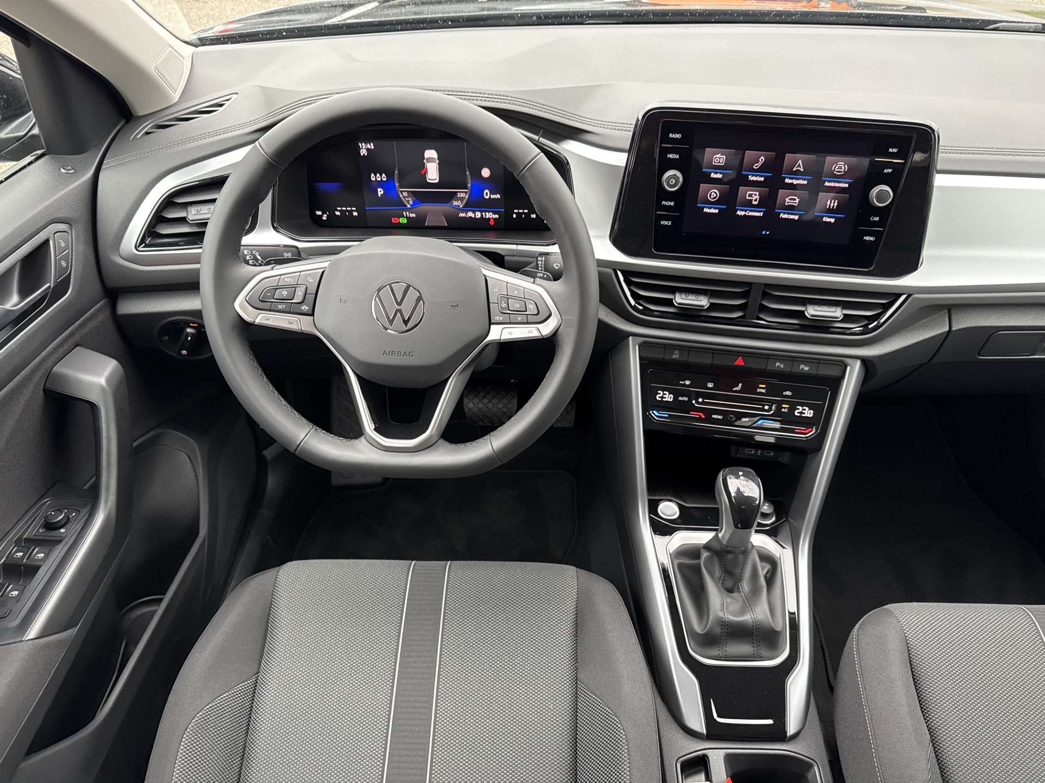 listing desktop thumbnail image 4