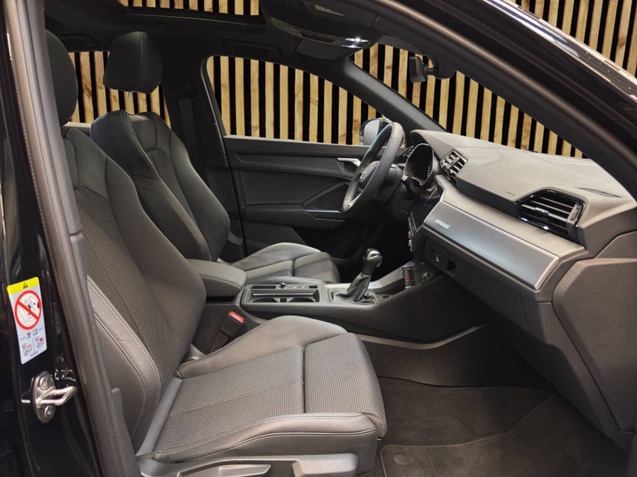 listing desktop thumbnail image 4