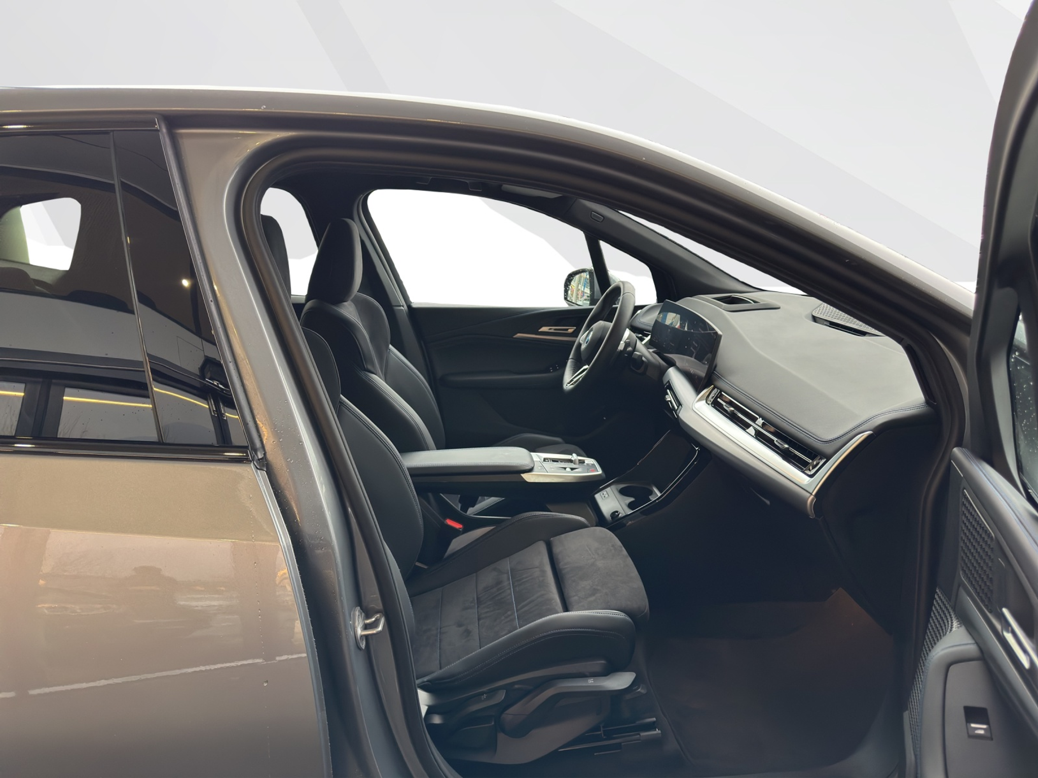 listing desktop thumbnail image 12