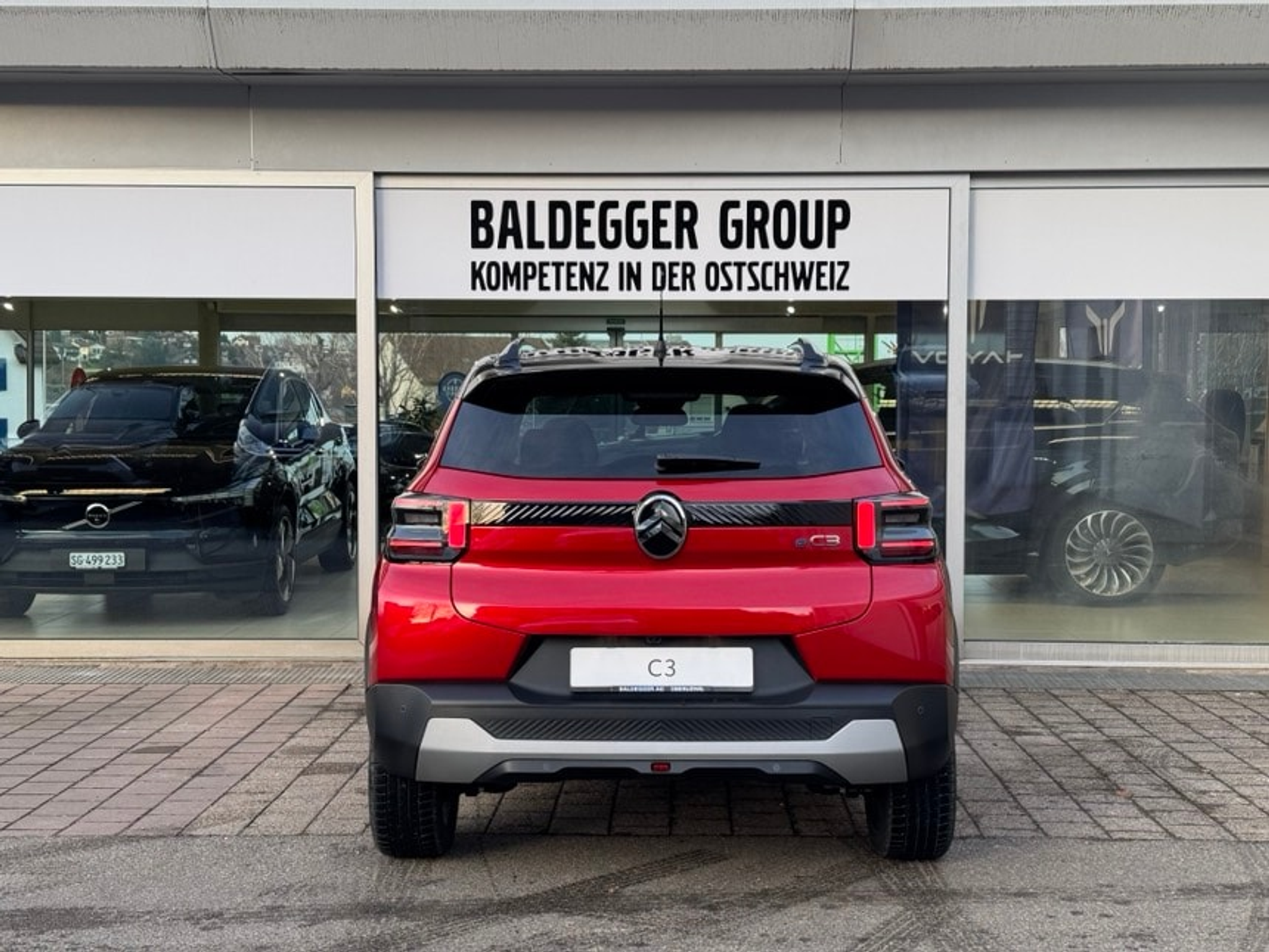 listing desktop thumbnail image 7