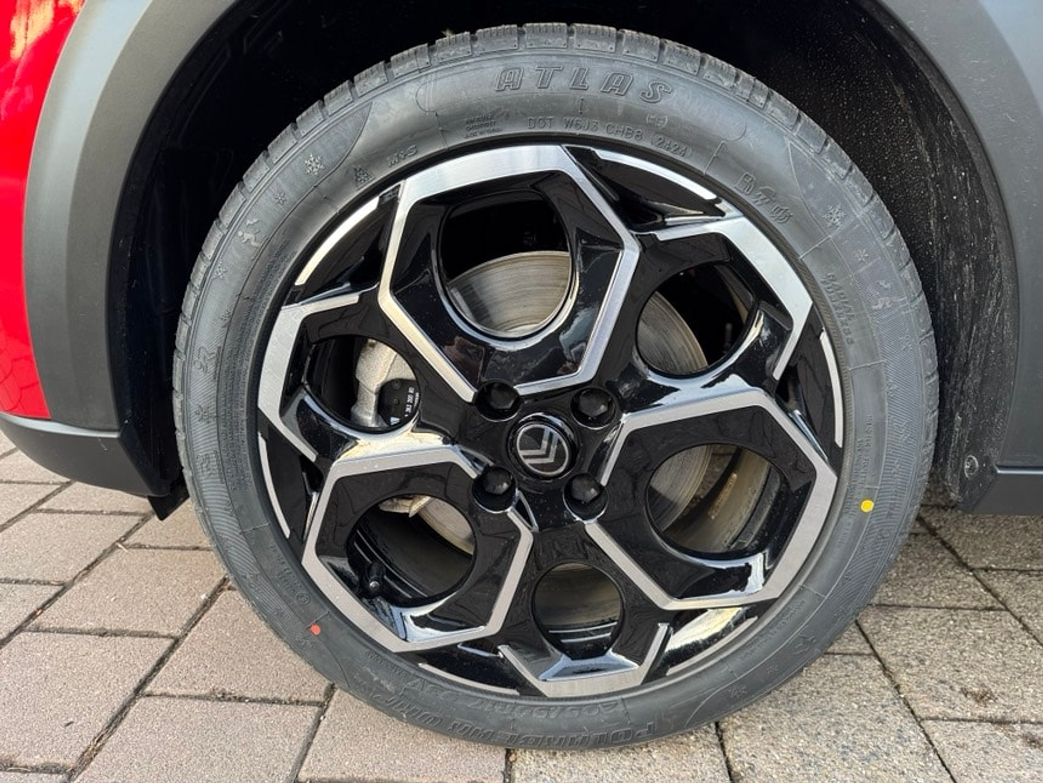 listing desktop thumbnail image 9