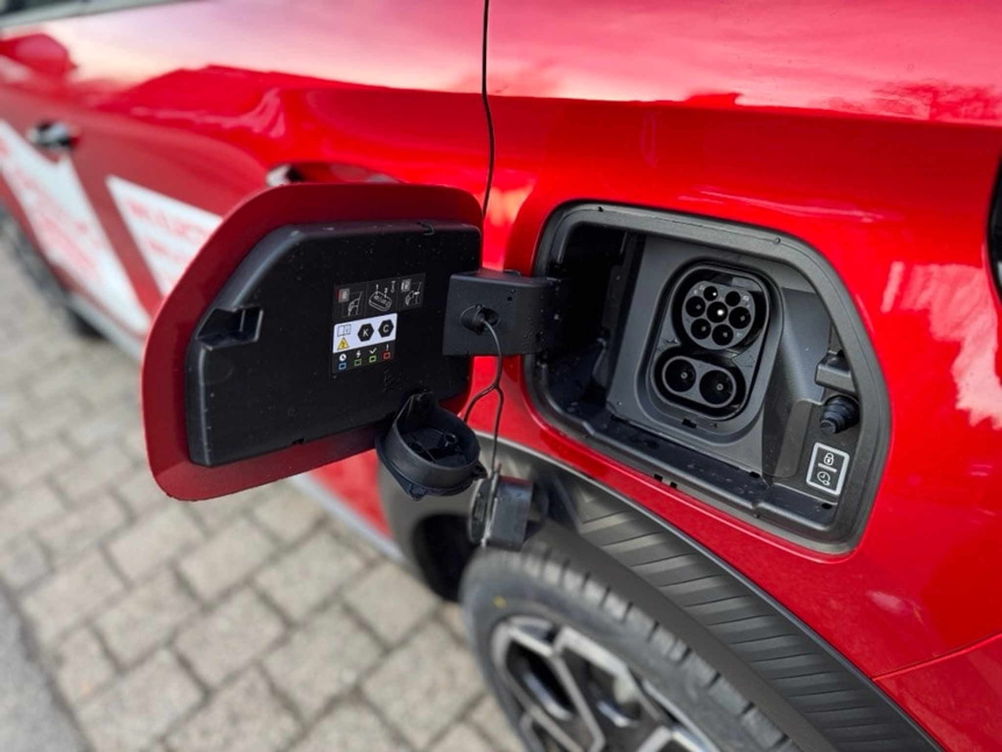 listing desktop thumbnail image 11