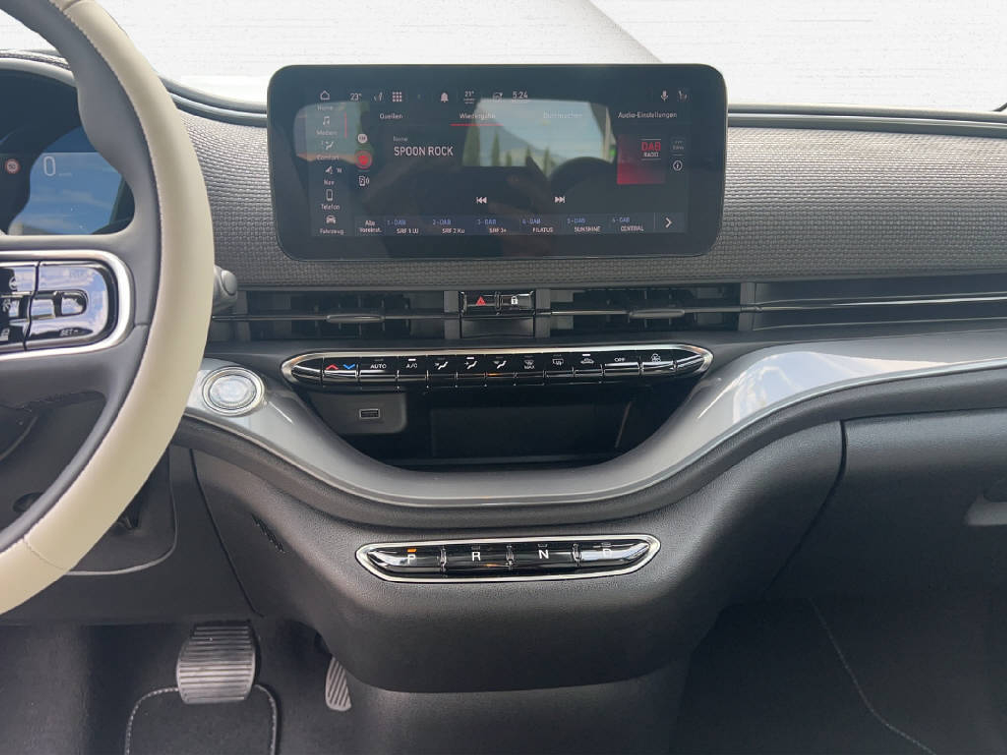 listing desktop thumbnail image 10