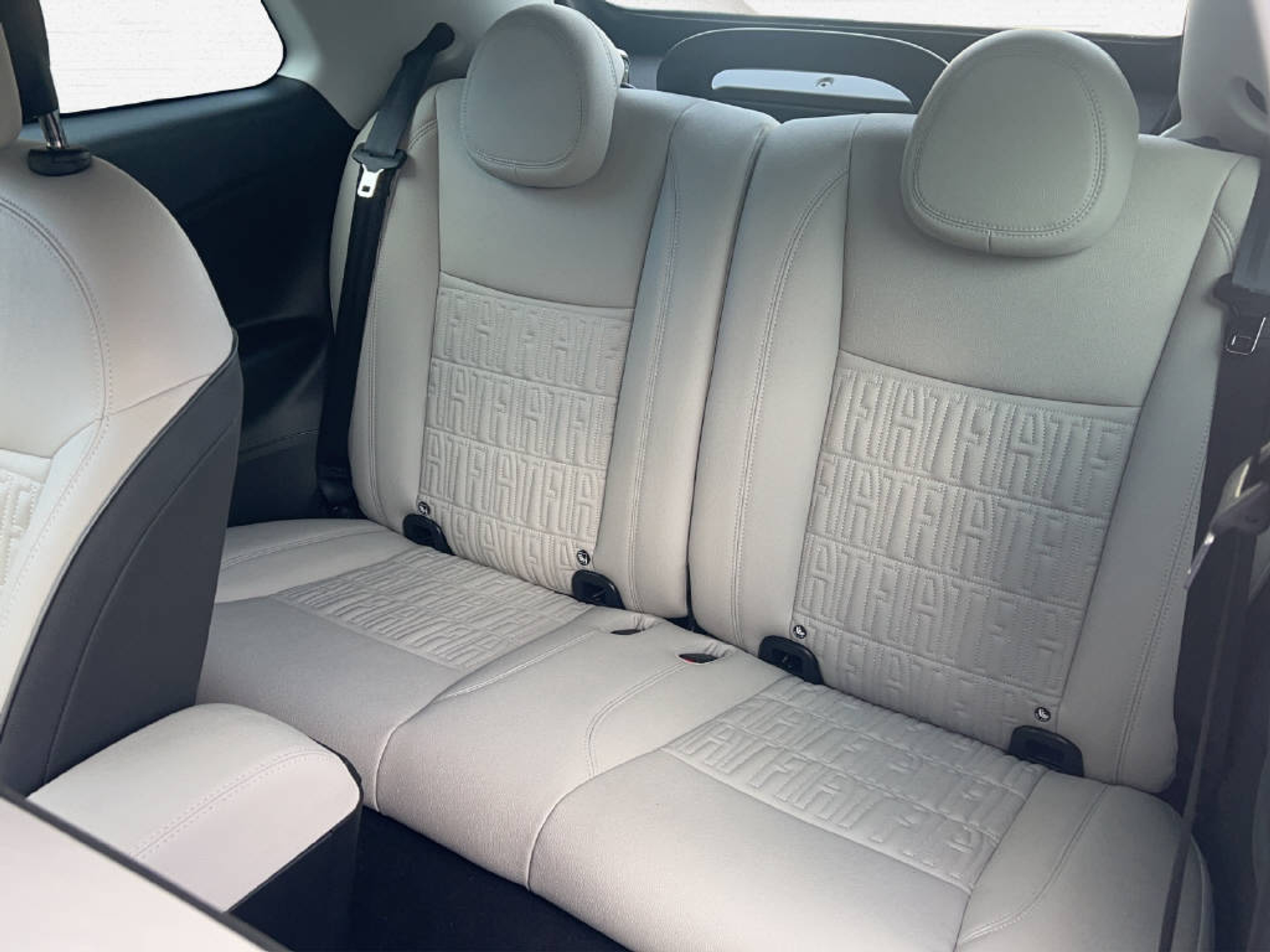 listing desktop thumbnail image 12