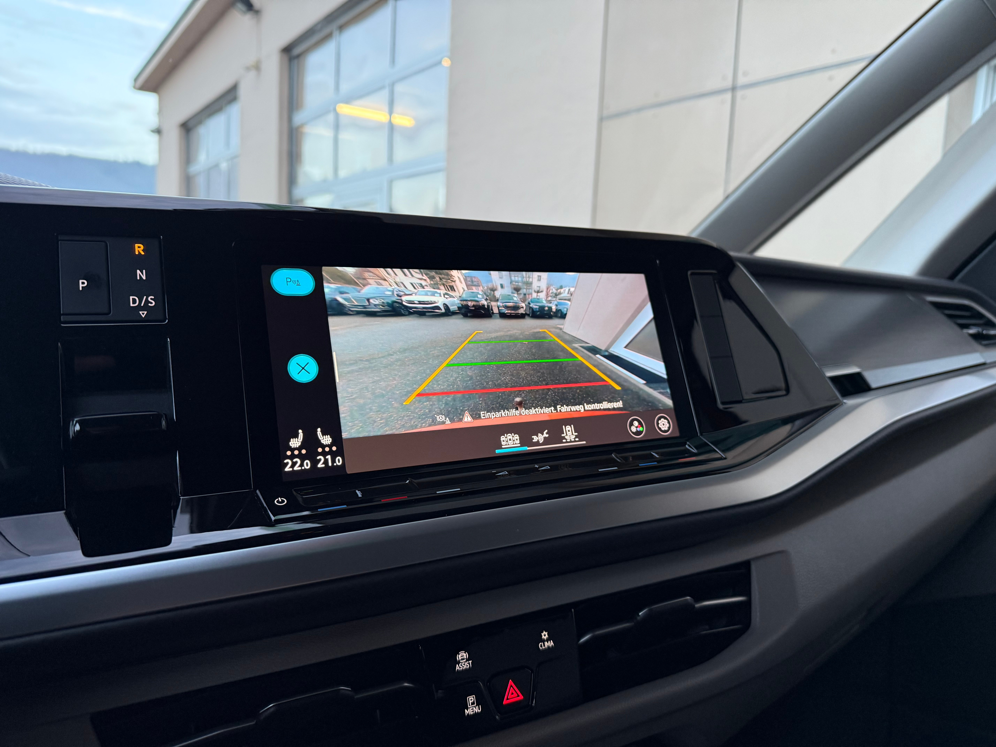 listing desktop thumbnail image 13