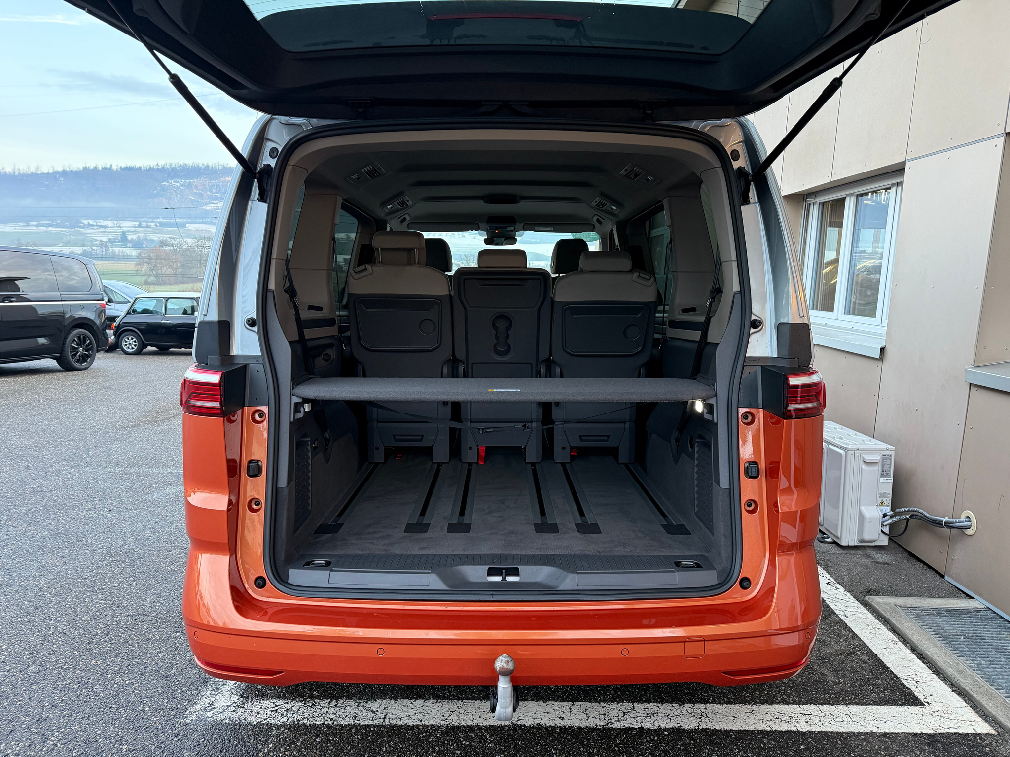 listing desktop thumbnail image 22