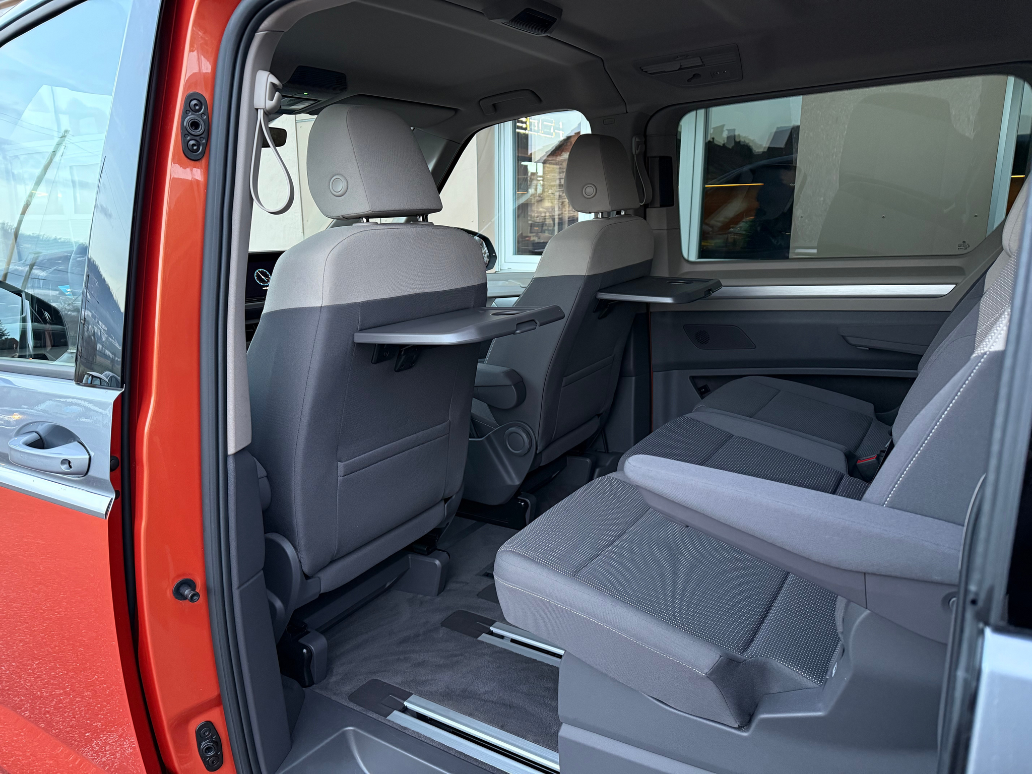 listing desktop thumbnail image 20