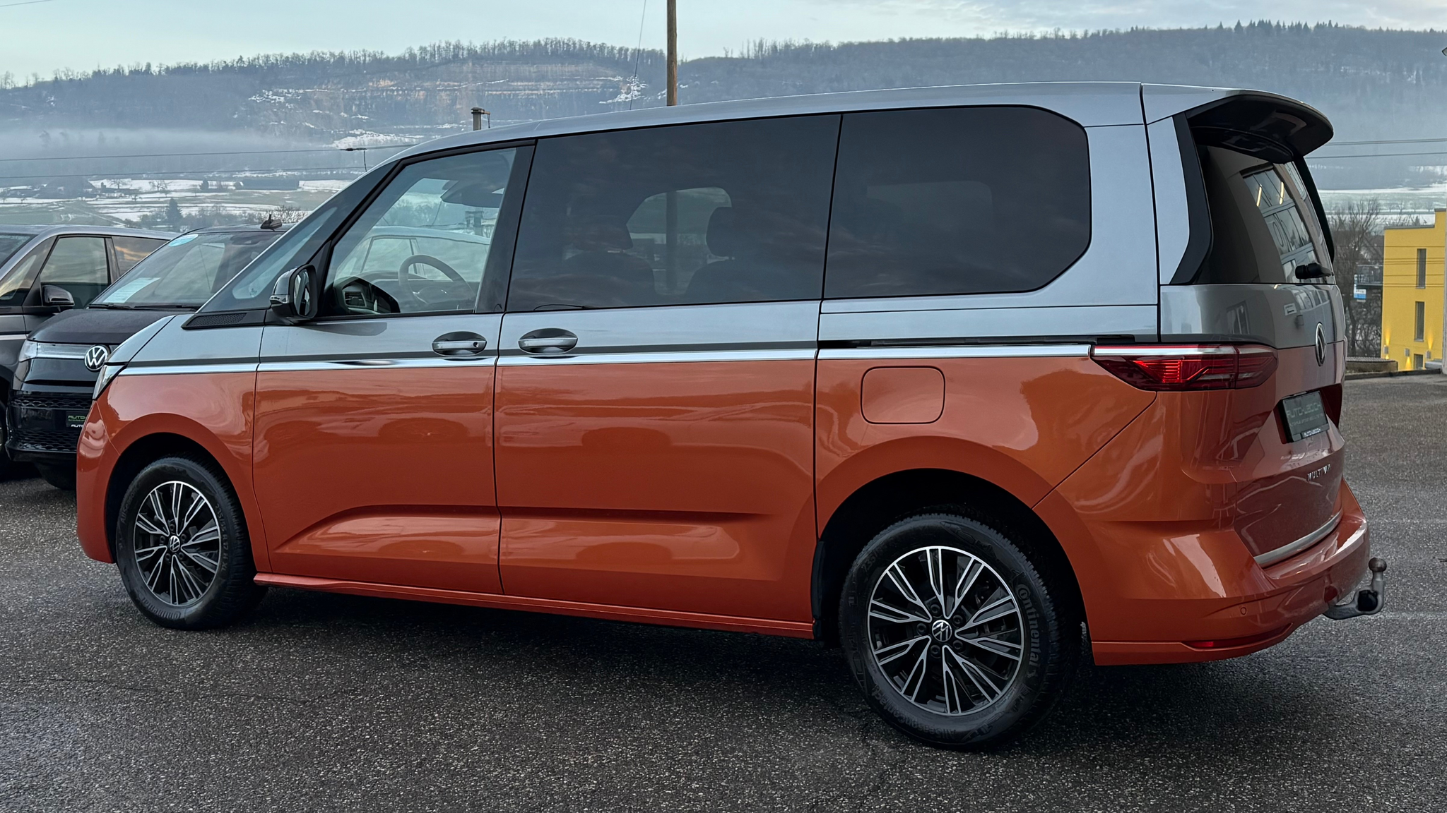 listing desktop thumbnail image 6